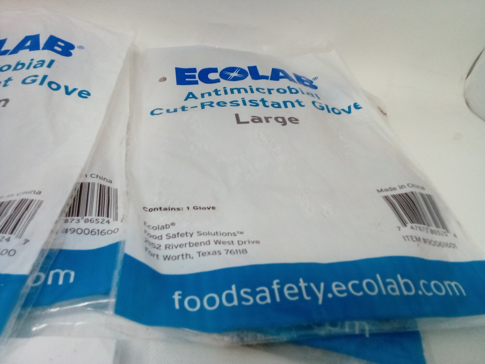 Ecolab Antimicrobial Cut-Resistant Glove XL, L, M, S 90061602 Qty. 7