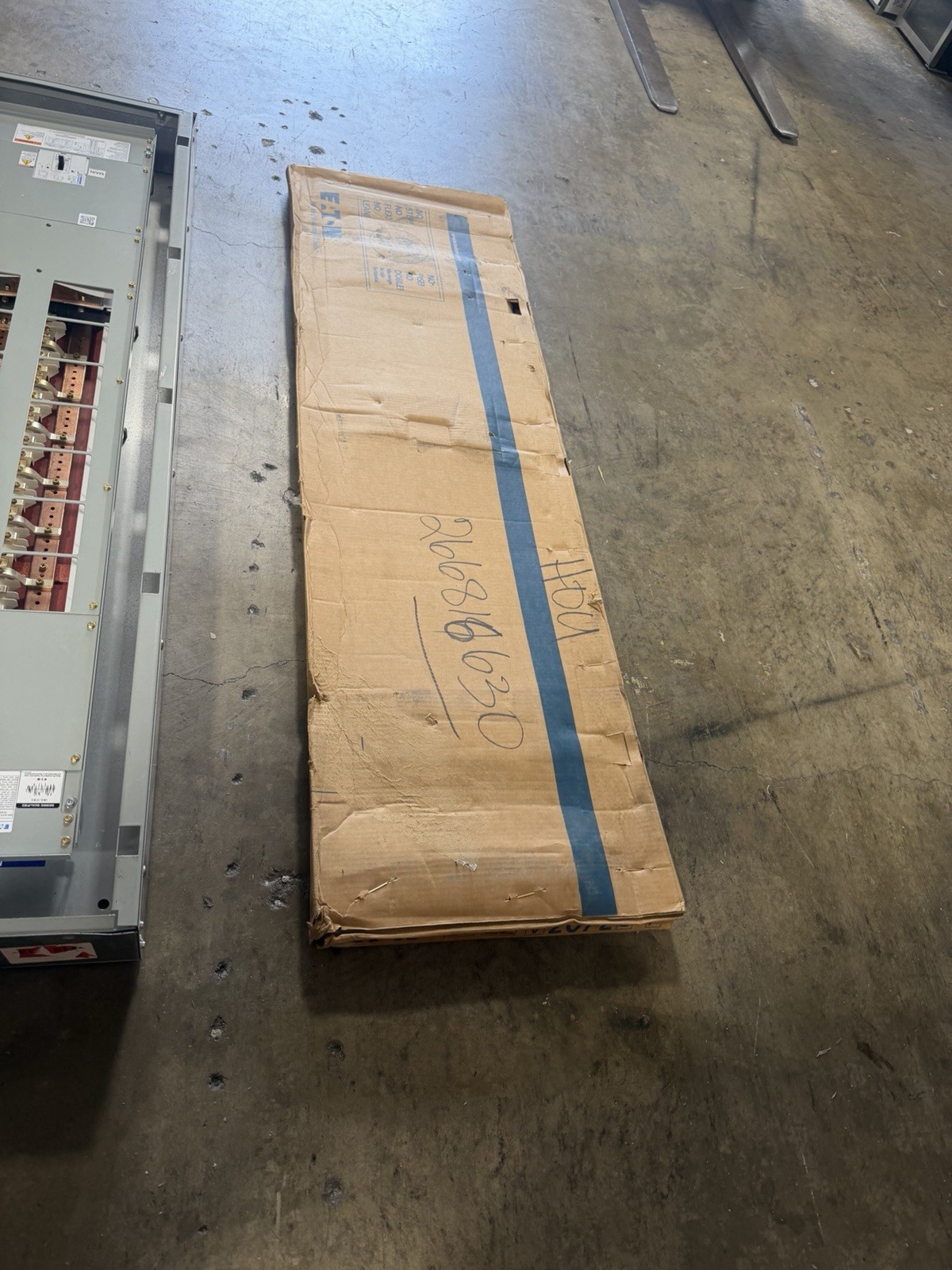 1-EATON PRL3X 250A 480/277V 3P4W MAIN BREAKER PANELBOARD NEMA 1 SURFACE 72” NEW