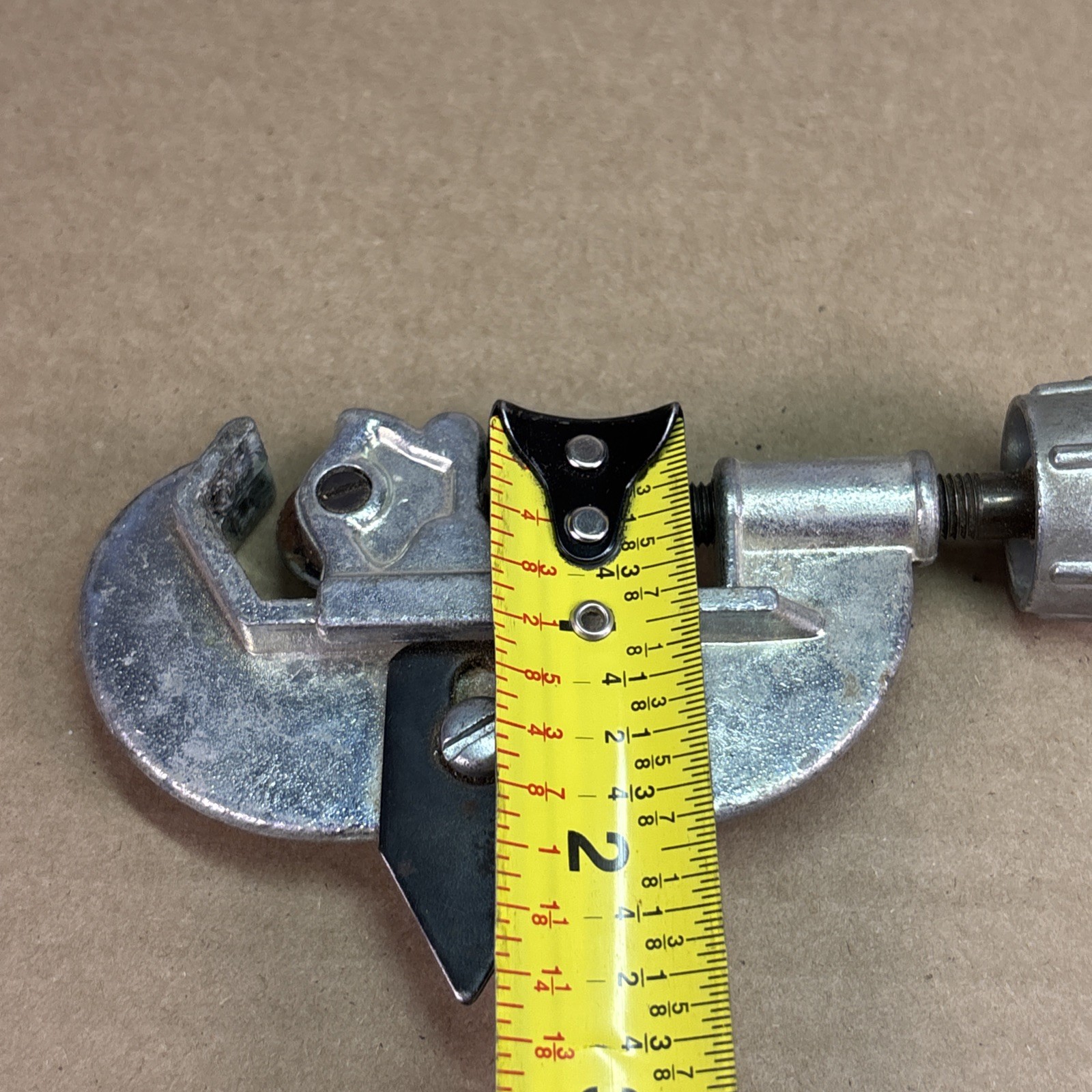 SUPERIOR TOOL Metal / PVC Tube Cutter 1/8″ To 1-1/8″ USA