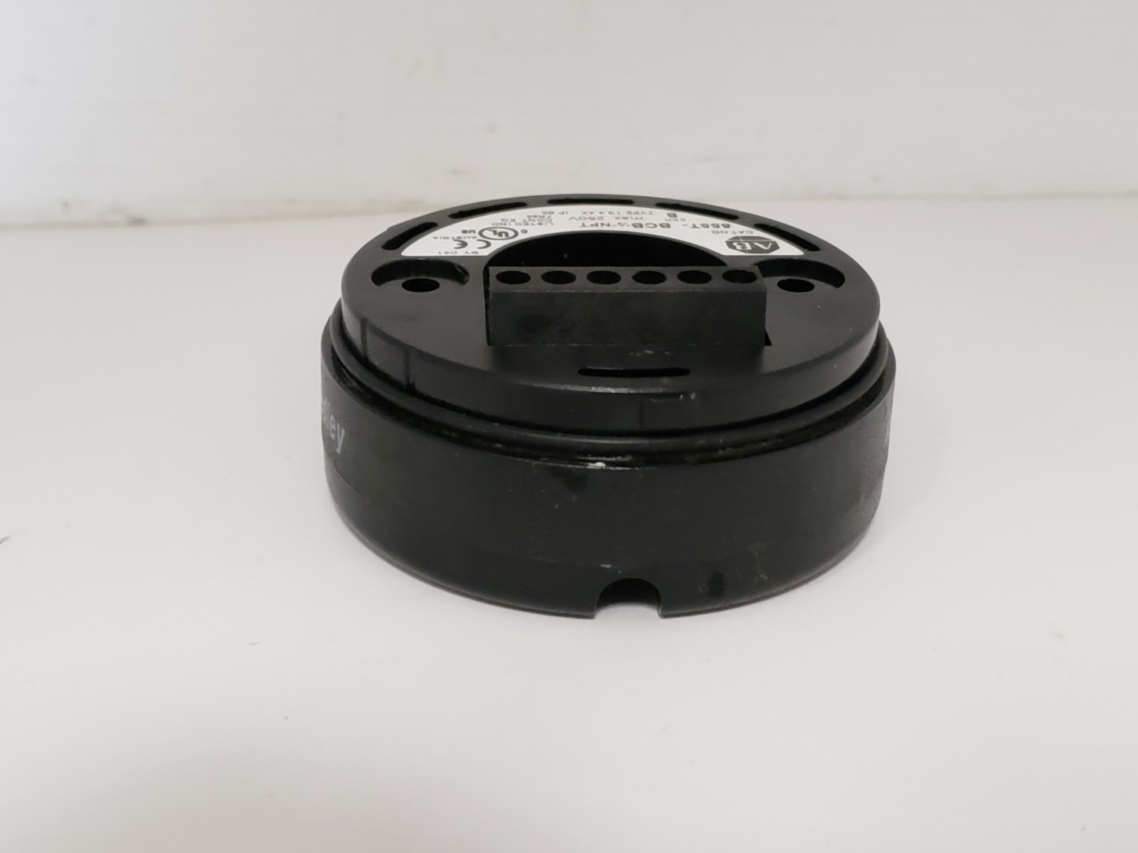 ALLEN BRADLEY 855-BCBC STACK LIGHT SURFACE MOUNT BASE SERIES B