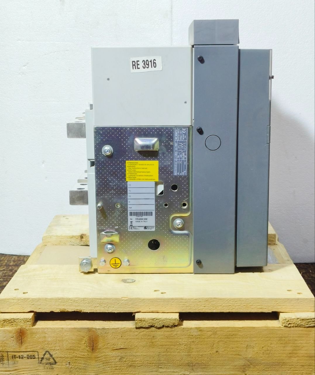 NEW🆕 ABB SACE EMAX E2N/E MS 1250A DC 3P DISCONNECT SWITCH CIRCUIT BREAKER
