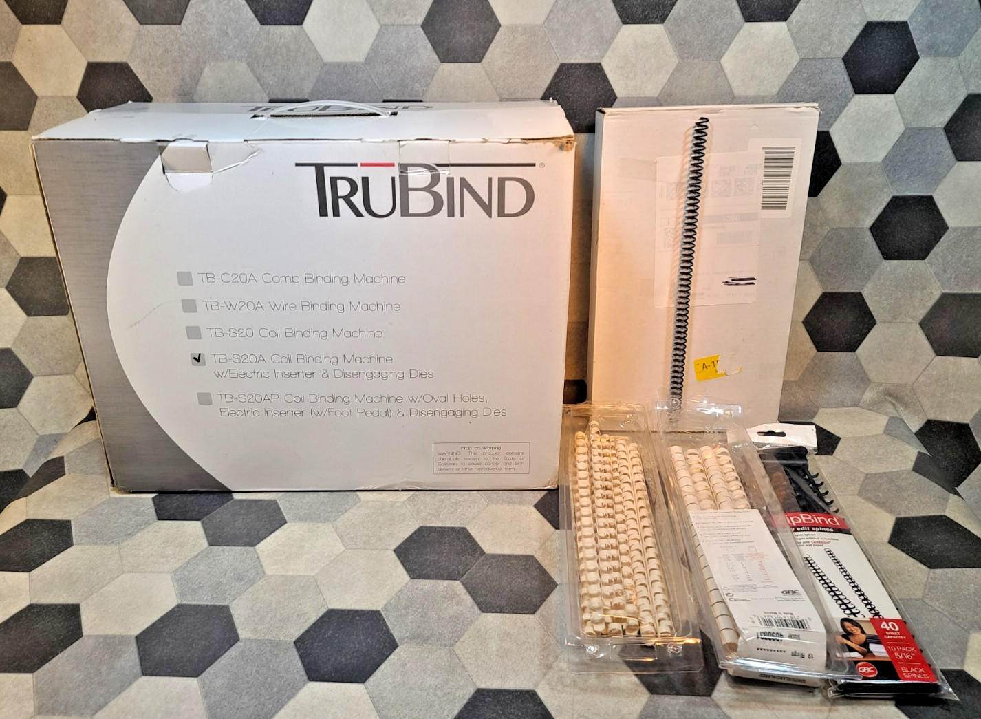TruBind 4:1 Coil Binding Machine TB-S20A Spiral Binder and coil lot