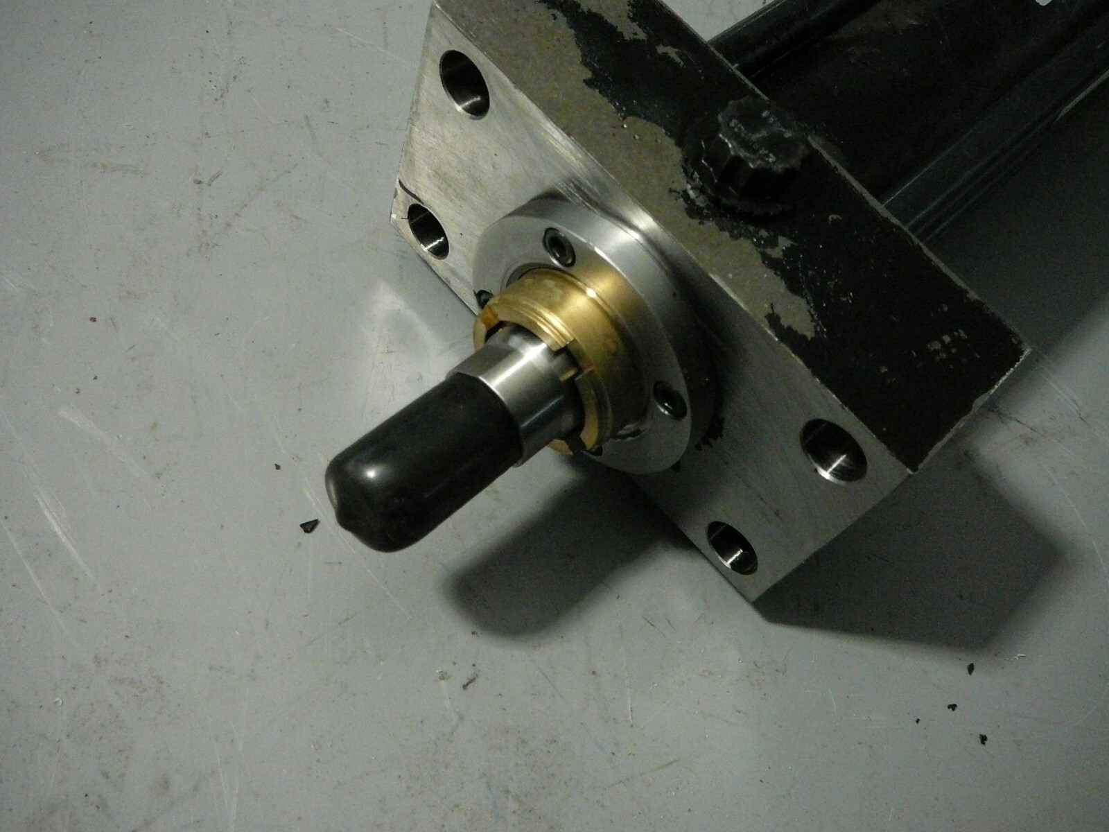 PARKER HYDRAULIC CYLINDER SERIES 2H 02.00 JJ2HUVS14 8.250 3000PSI