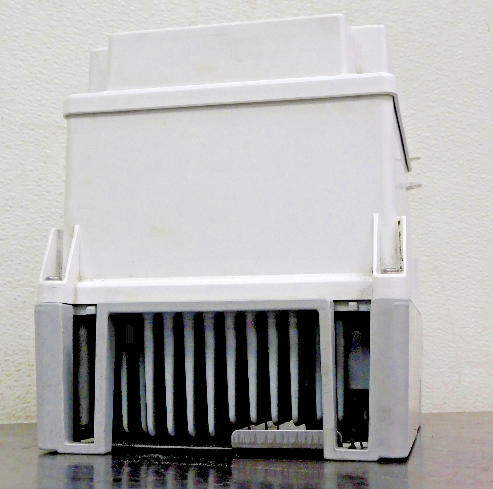 Reliance Electric – 6SP44X-2P1CTAN Series A Normal Duty Power AC Drive 480 V