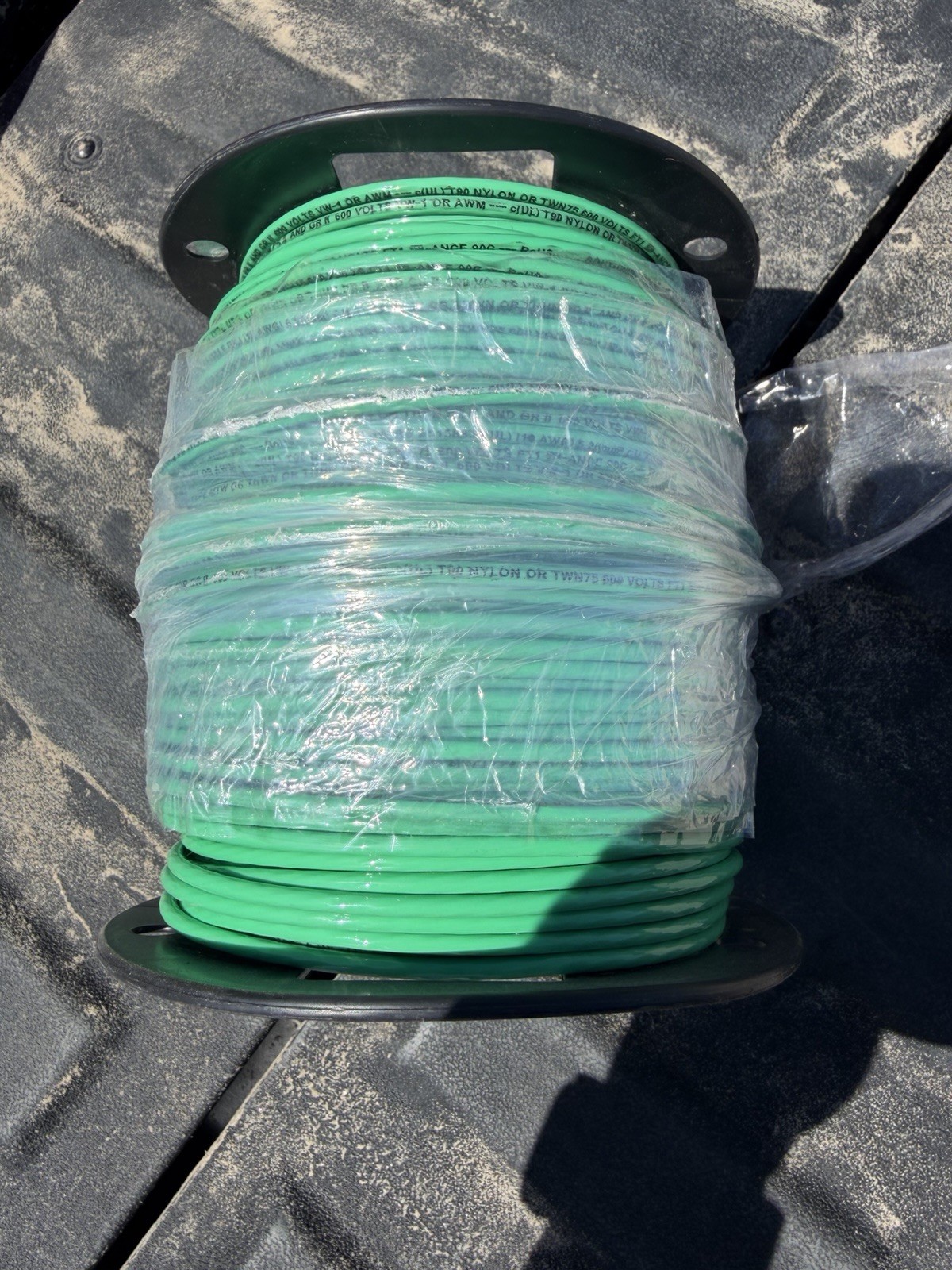Southwire 10 AWG Stranded Copper Wire, THHN PVC/Nylon, Green, 500 ft