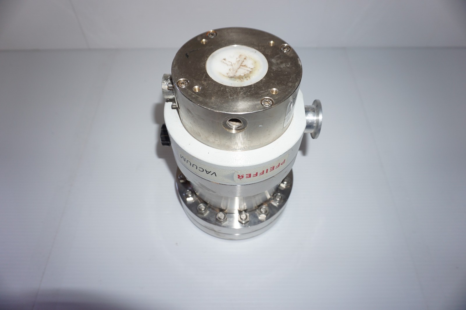 PFEIFFER VACUUM TMU260 DN 100 CF-F 2P MOD PM P02 135 TURBO PUMP (HLP64)