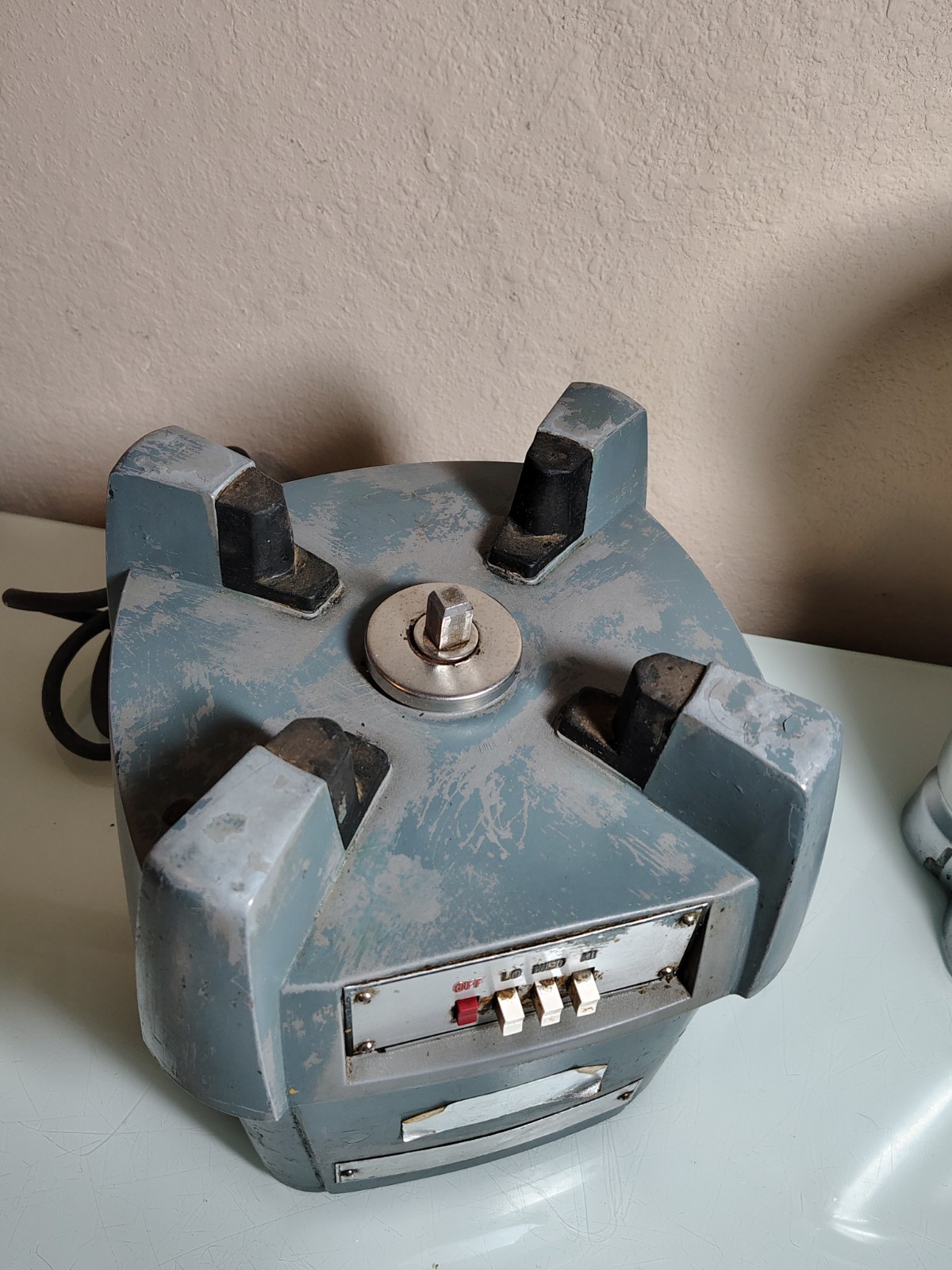 Waring Blender CB6 115 Volts Model 34BL22 Used – Needs Rubber Legs/Pads