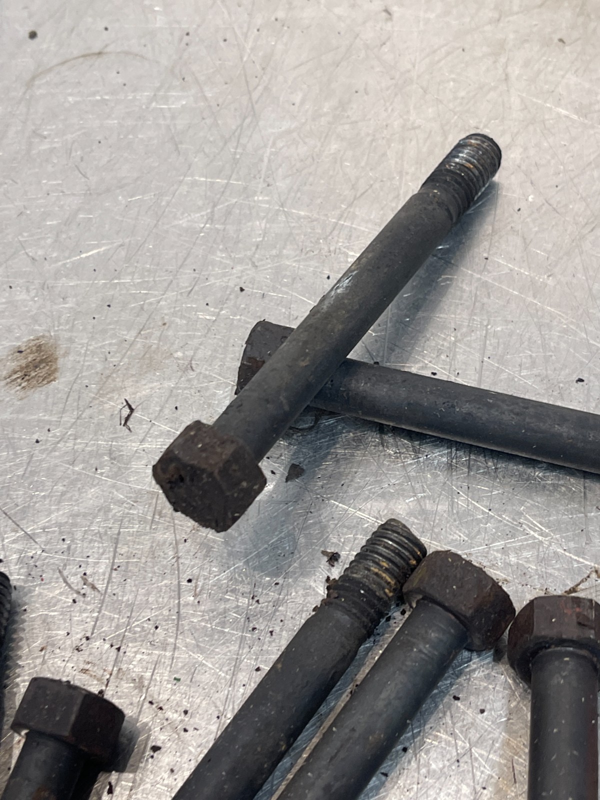 1955 Ford 640 Tractor Cylinder Head Bolts 600