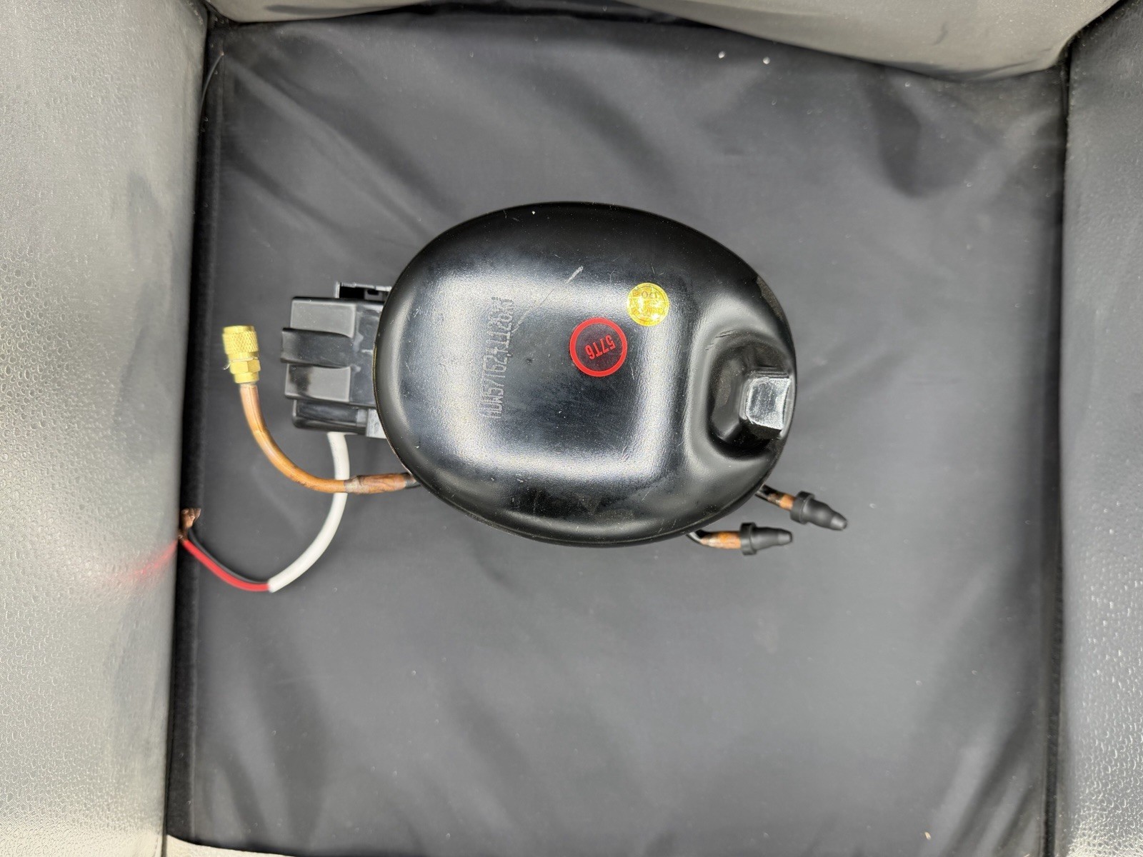 SIKELAN ADW57T6 REFRIGERATION COMPRESSOR 1/4 HP 546BTU 110-120V R134A 50-60HZ