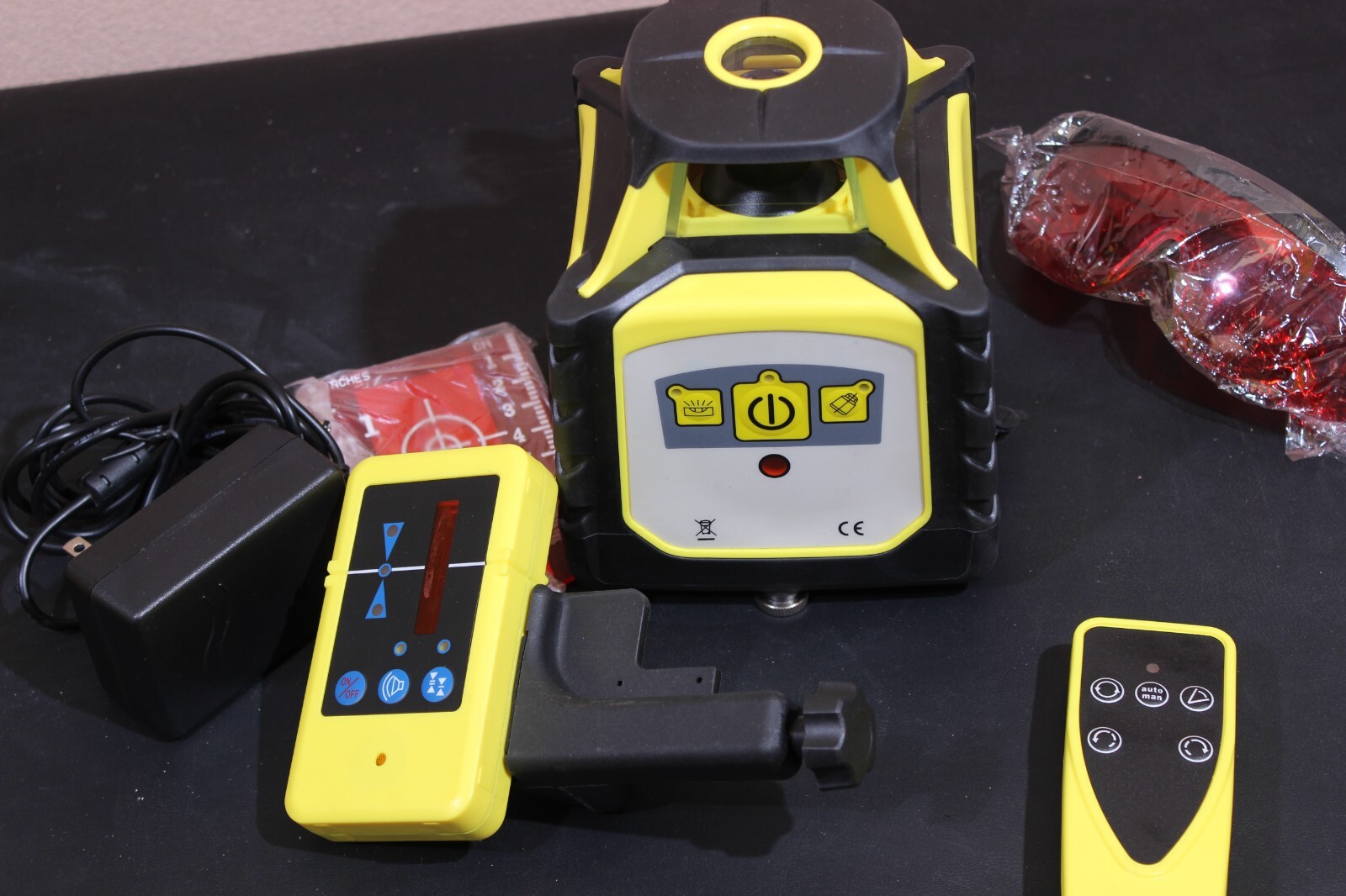 Horizontal Vertical Red Beam Rotary Laser Level with Receiver and Remote