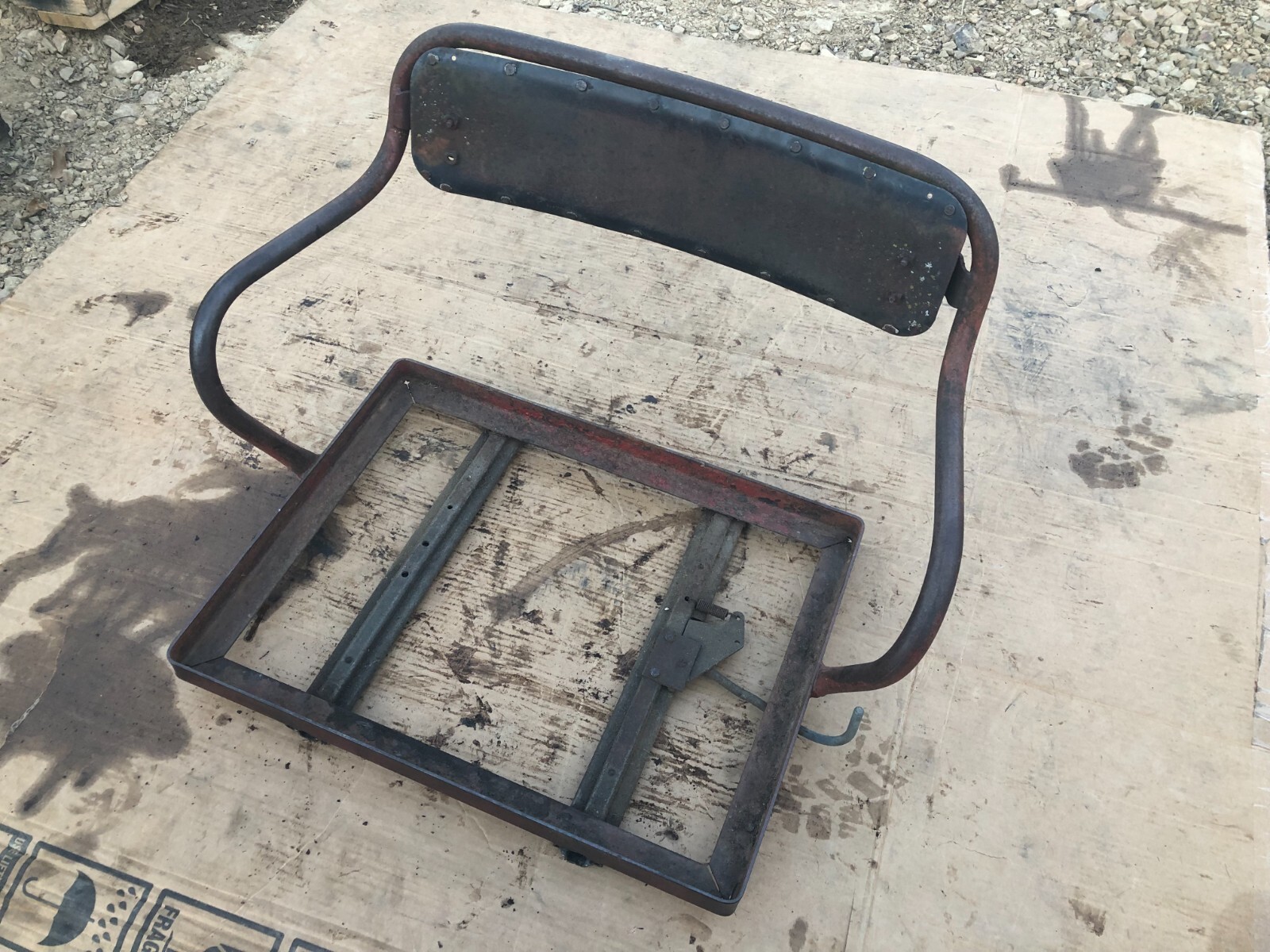 IH INTERNATIONAL 350 DIESEL UTILITY SEAT FRAME ASSEMBLY FARMALL
