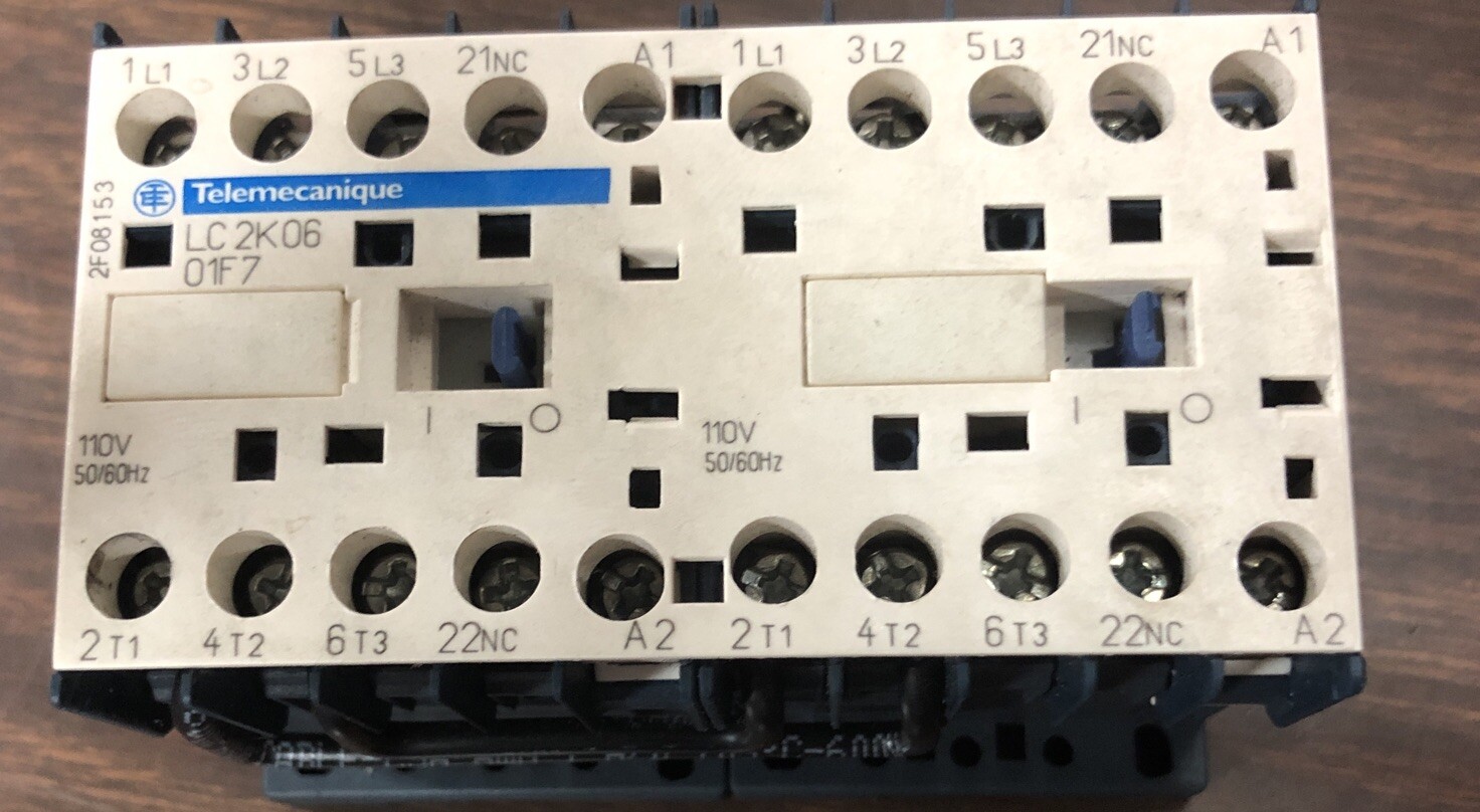 SCHNEIDER ELECTRIC 2F08152320 REVERSING CONTACTOR 110V 50/60HZ E22