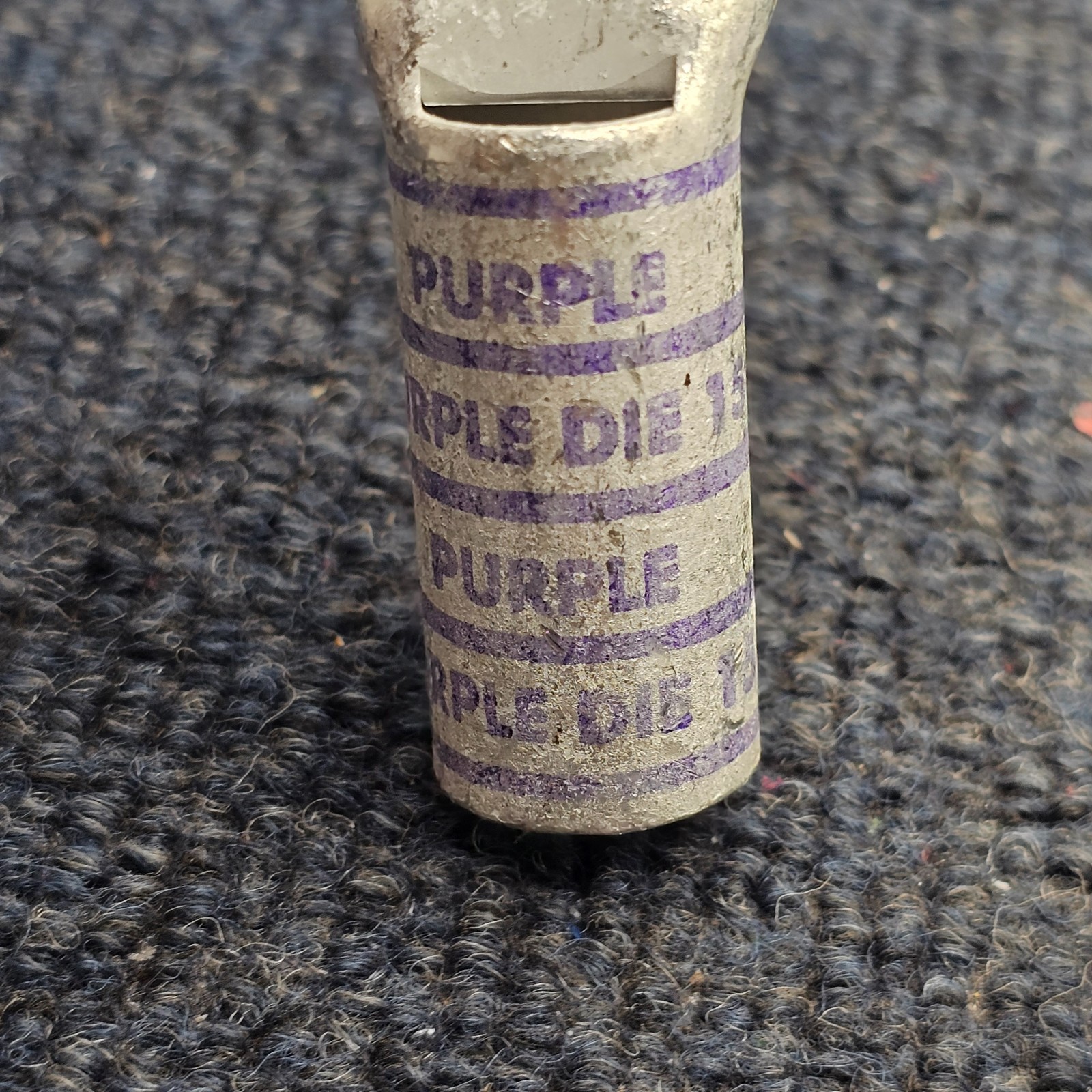 YAZV28-2NTC-FX Purple Die 15: 2-Hole Compression Lug 4/0 550/24 CU
