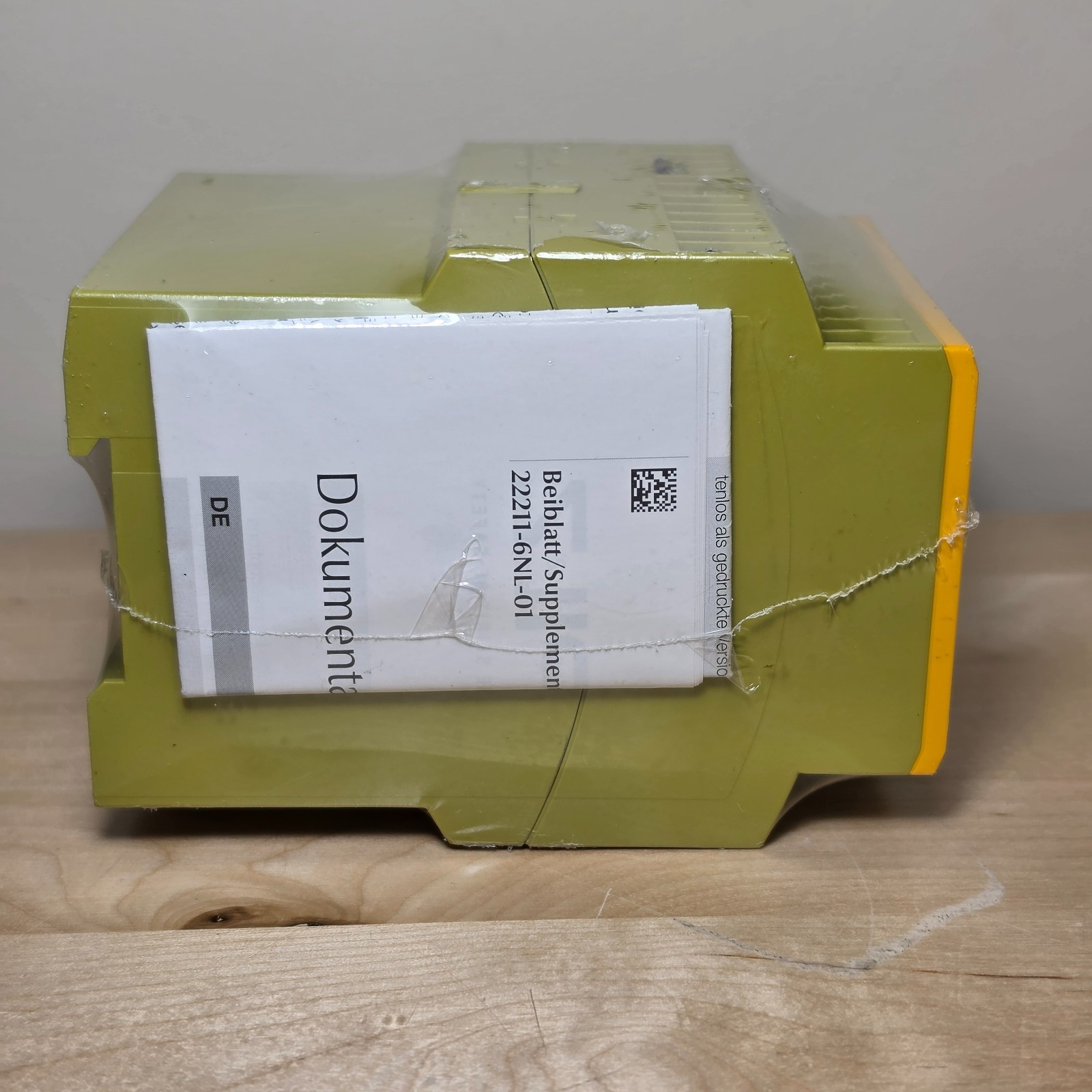Pilz 774605 PNOZ X9 100-120VAC 24VDC 7n/o 2n/c 2so
