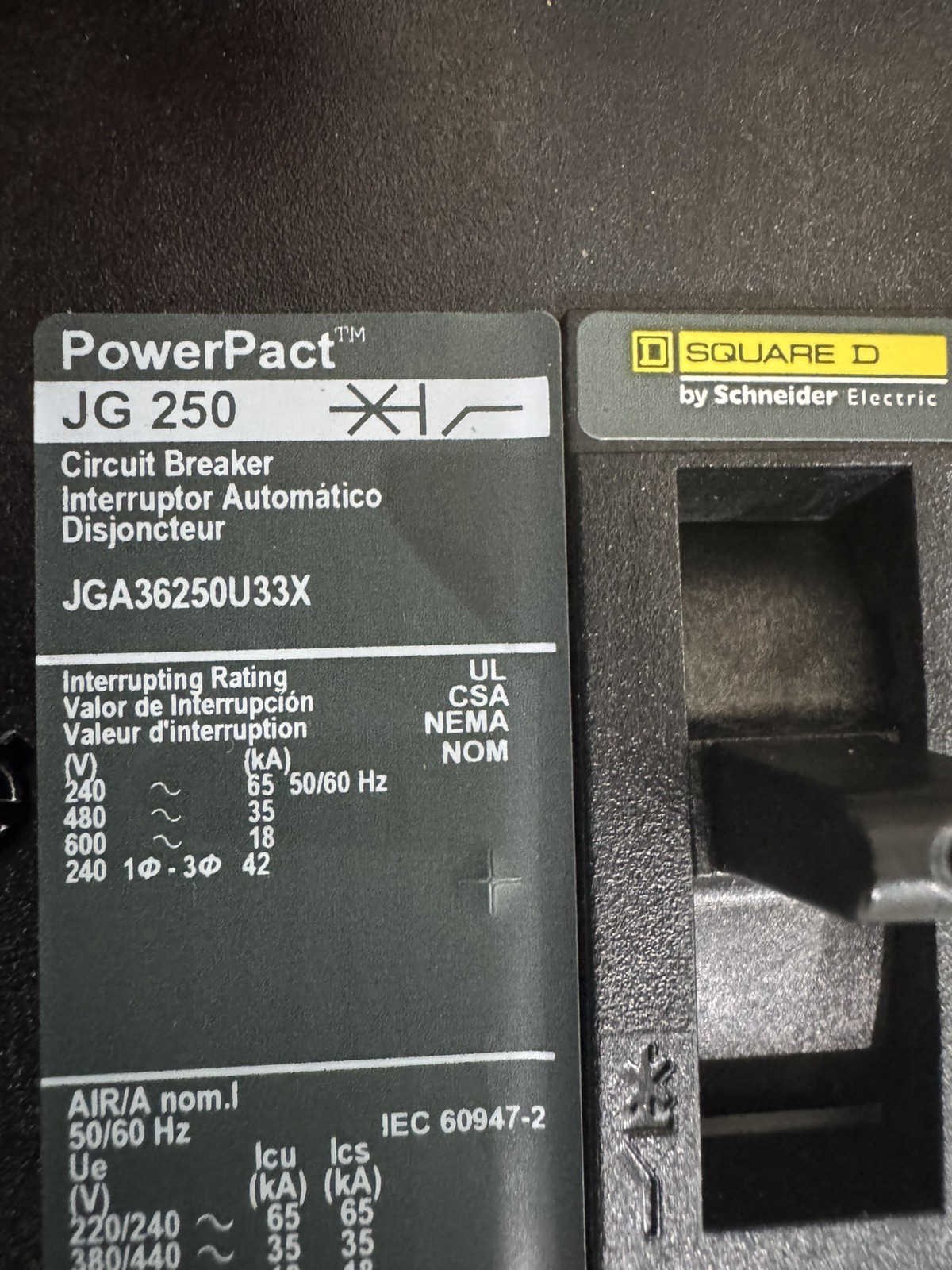 Square D JGA36250U33X Circuit Breaker, LSI Type, 35kA@480V,65kA@600V new no box
