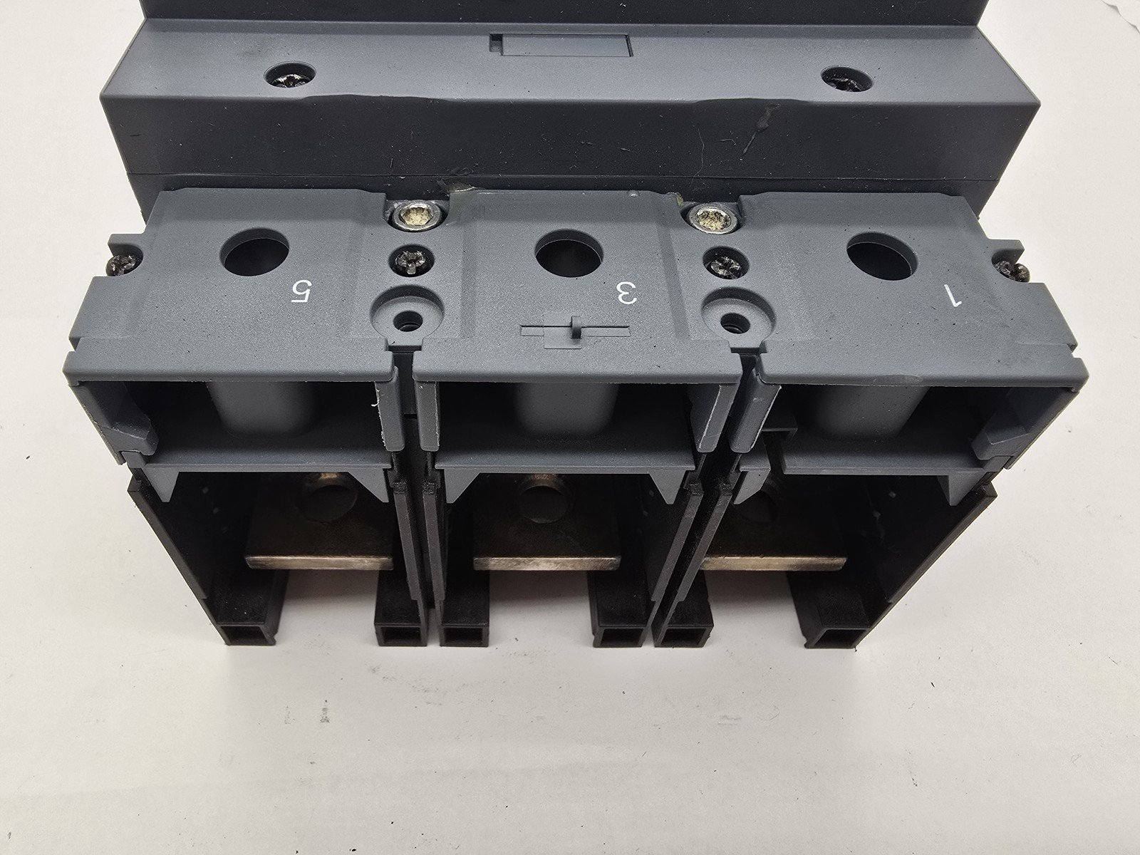 Siemens 3VA5340-5EC31-0AA0 Bolt On Circuit Breaker 400A 600VAC Max 3P 50/60Hz