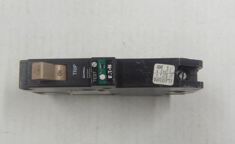 (2) Eaton CHFP120AF Arc Fault Circuit Breaker Plug On Neutral 20 amp USED