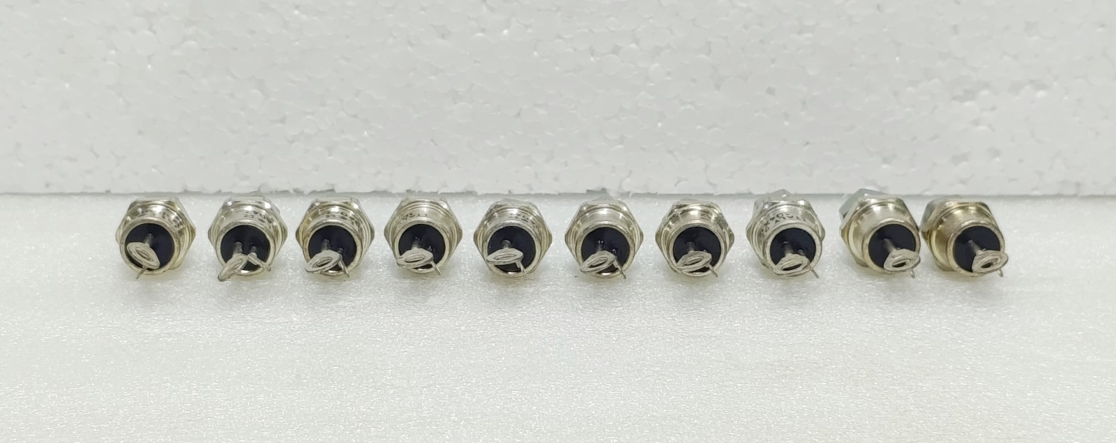 GE IR 104X125DA042 SCR Thyristor 800V 35A Power Supply Amp Lot of 10 New Surplus