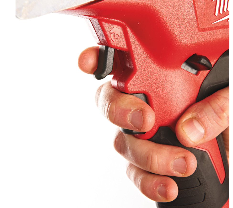 Milwaukee M12 CC-402C Cable Cutter Kit 2x 4.0Ah Batteries Charger Case 12V