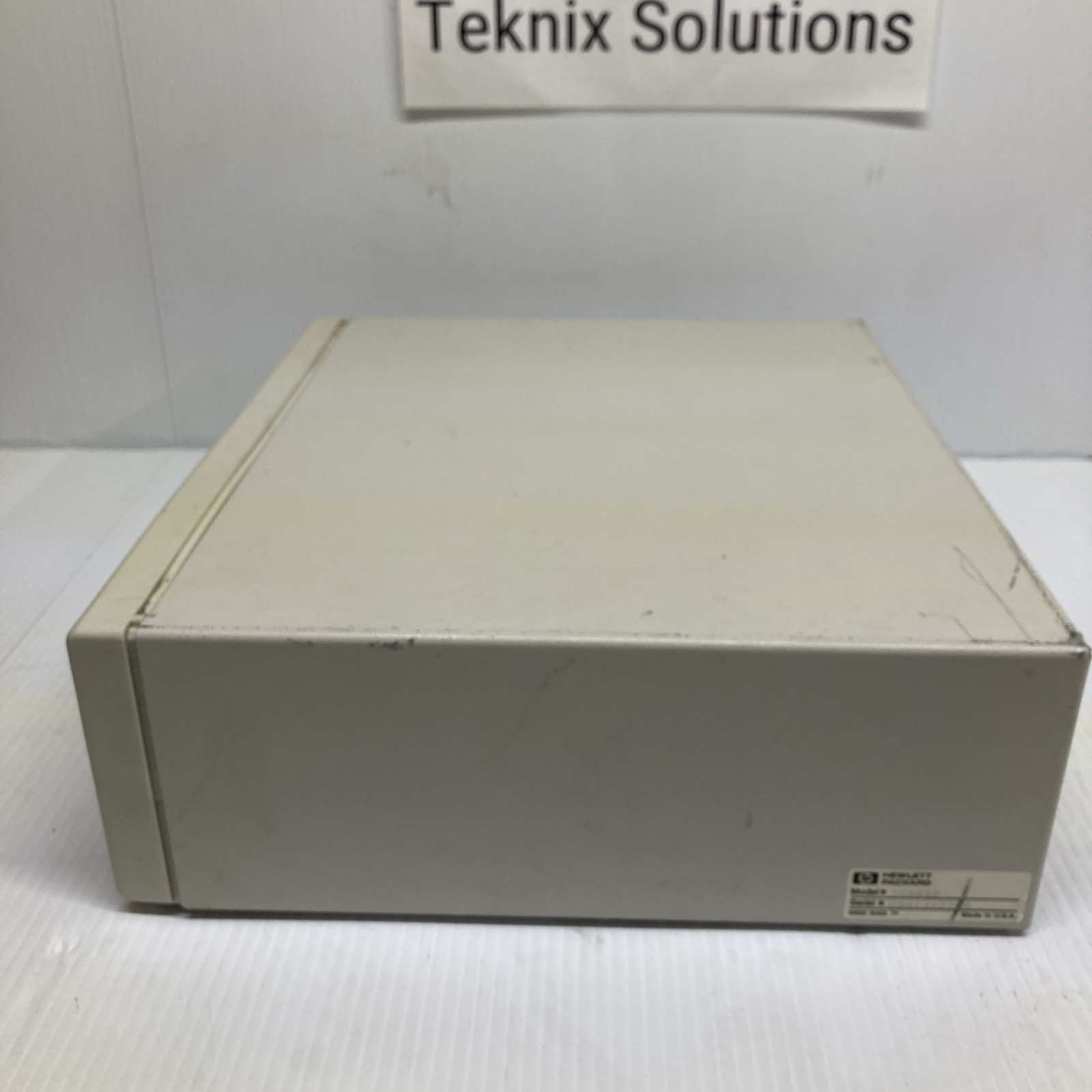 Agilent 35900E Dual Channel Multichannel Interface powers on for parts