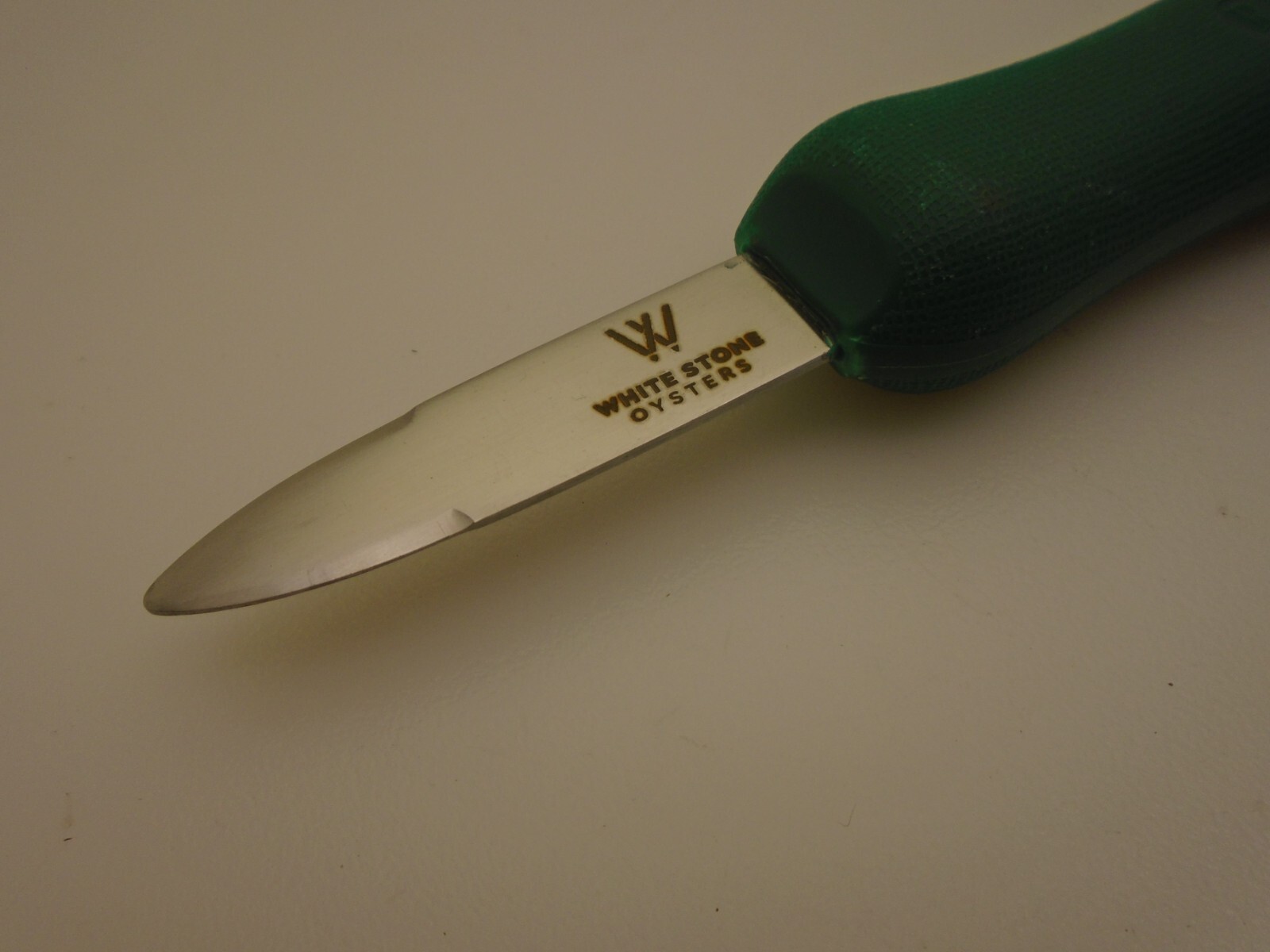 R Murphy USA Olympia Shucker Oyster Knife 2 1/2″ Stiff Blade Green Eco Handle