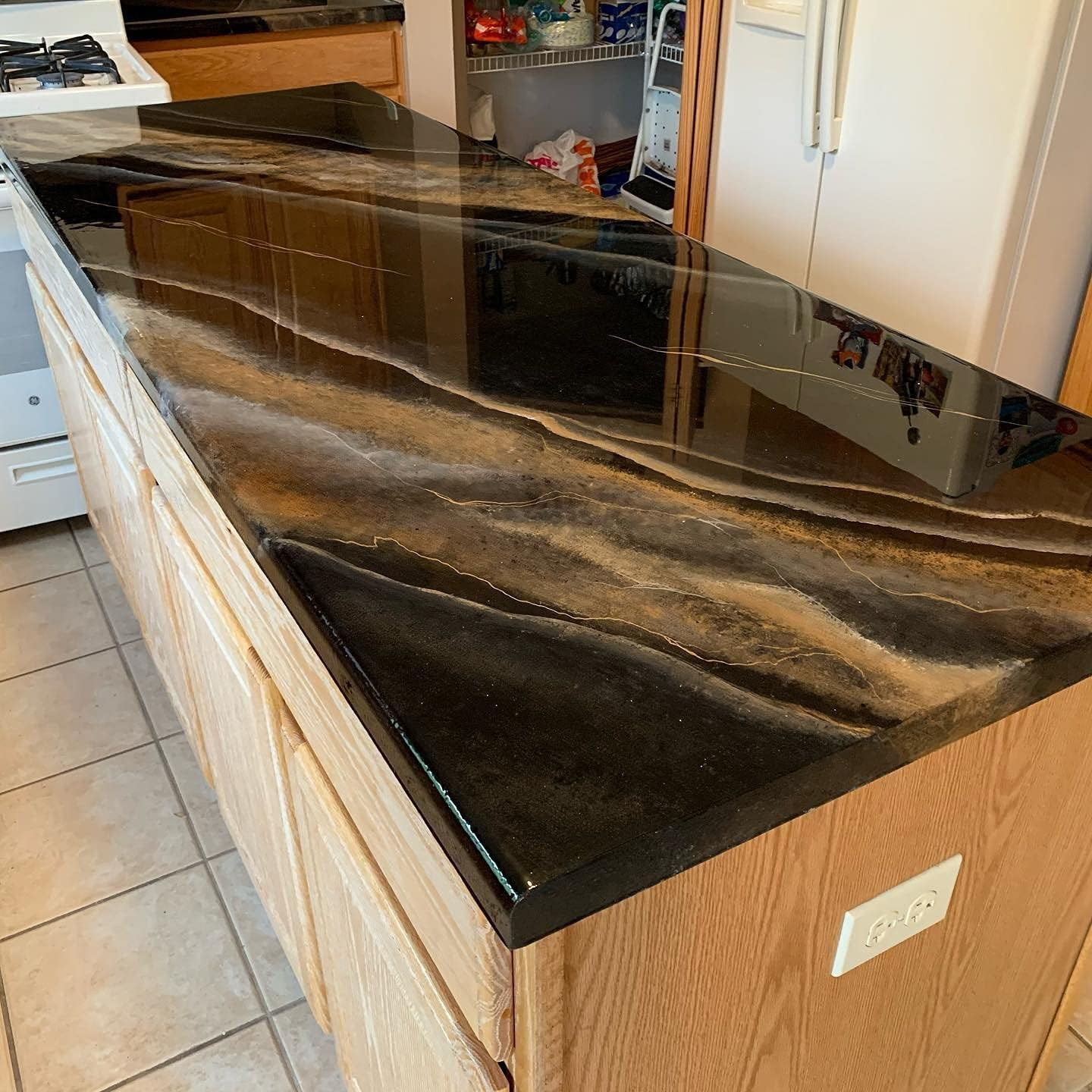 Stone Coat Countertops Epoxy Undercoat White (1 Quart) for Bar Tops & More | Hig