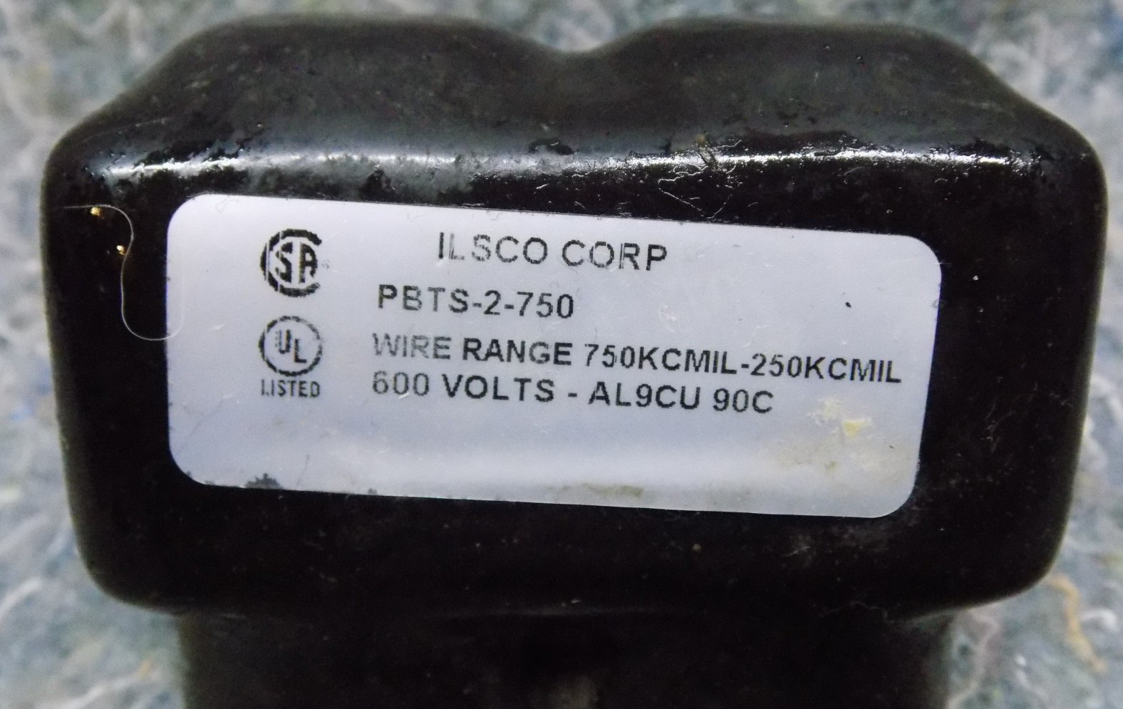 Ilsco PBTS-2-750Insulated 2 Port Connector 750 Kcmil- 250 Kcmil