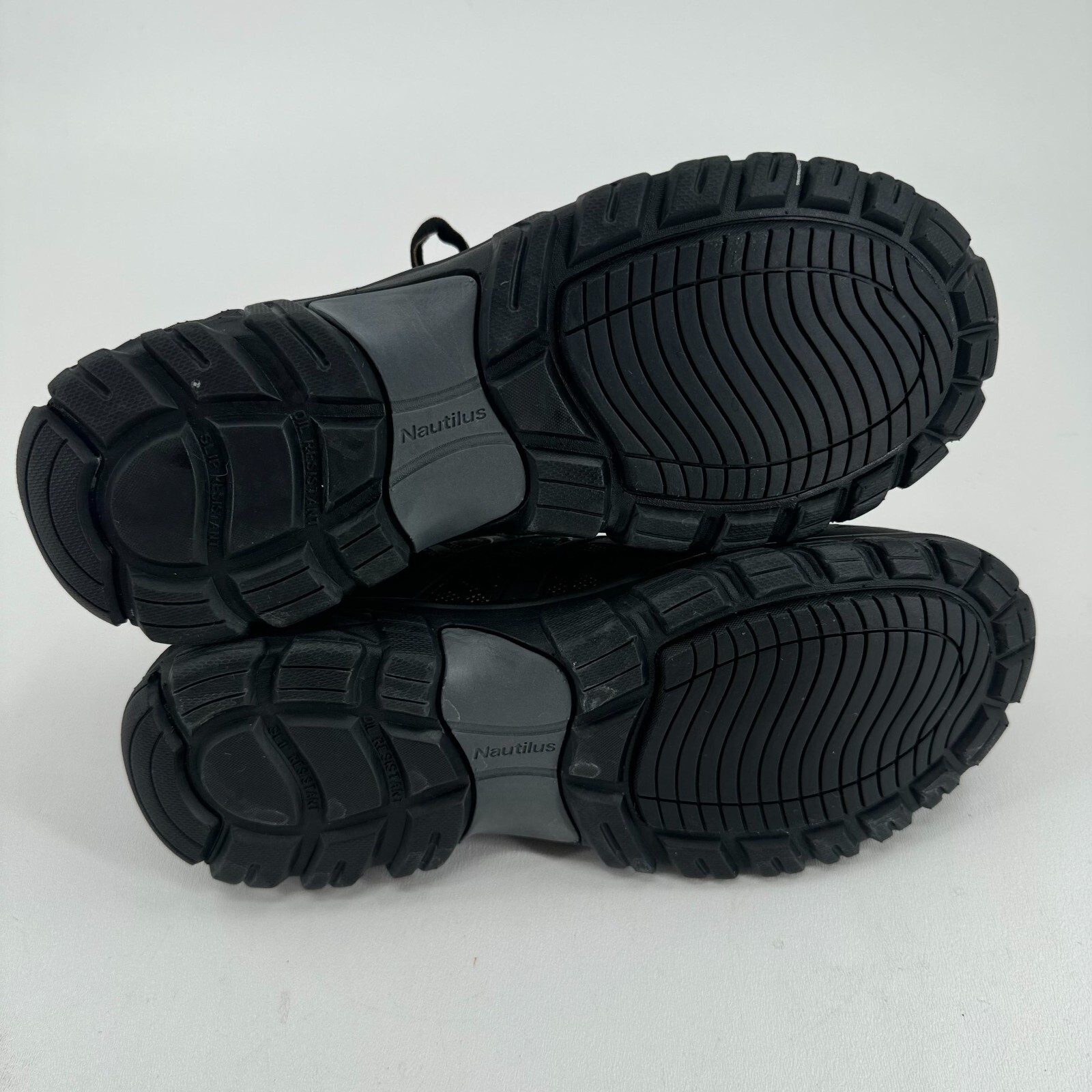 NEW Nautilus Stratus Work Safety Shoes WOMENS Black N4661 Lace Up Soft Toe 9