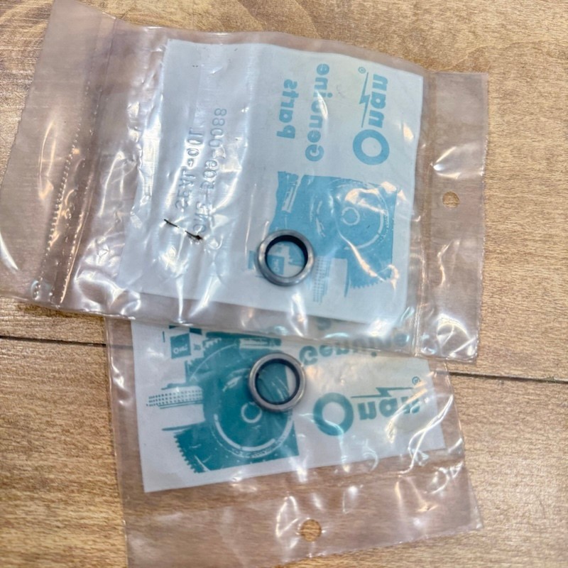 New ONAN OEM NOS OIL SEAL QTY:2 / 509-0088
