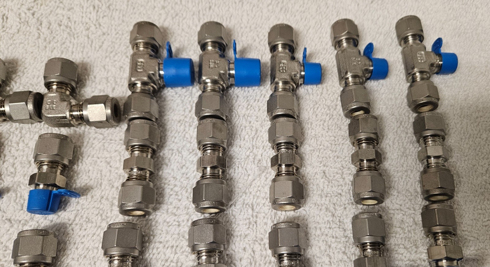 Lot 40 New SSP ISSG4 Stainless 1/4″ Tube Union Elbows Fittings Griplok Swagelok