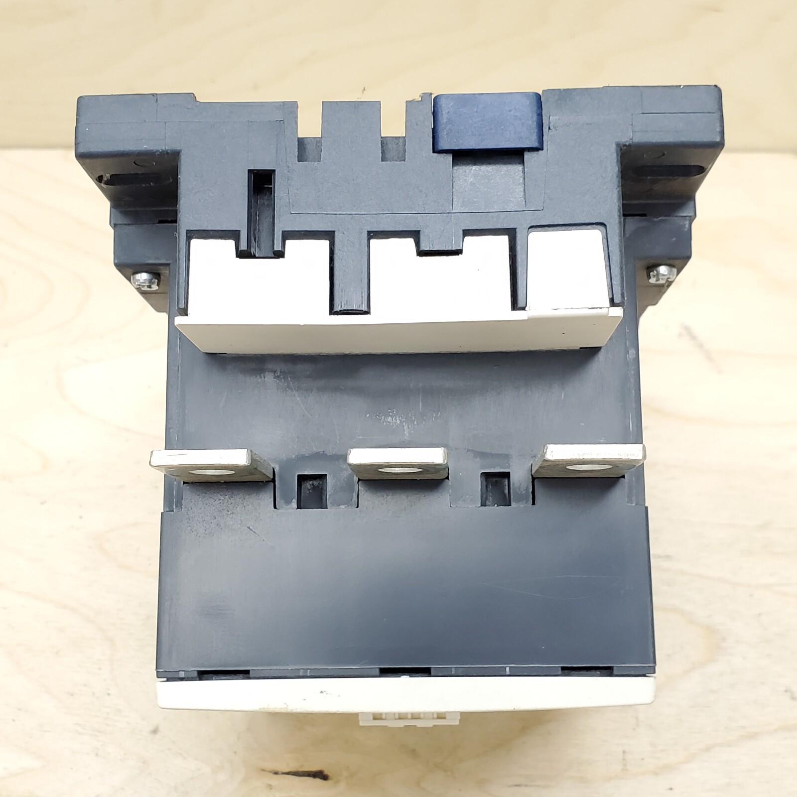 Schneider LC1D115 160 Amp Contactor w/ 24VDC Coil rated 75HP @ 480VAC – NEW