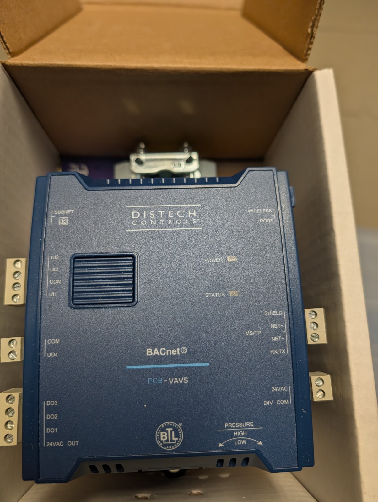 Distech Controls BACnet ECB-VAVS VAV Control Module 24VAC Plastic