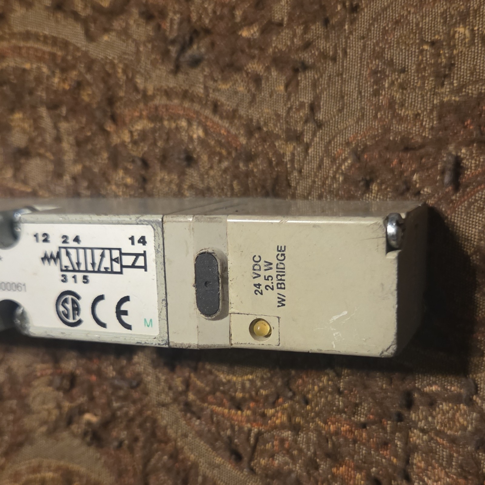 Numatics 122BA400M000061 Solenoid Air Valve, 1/4 in NPT, 24 VDC, 150 psi