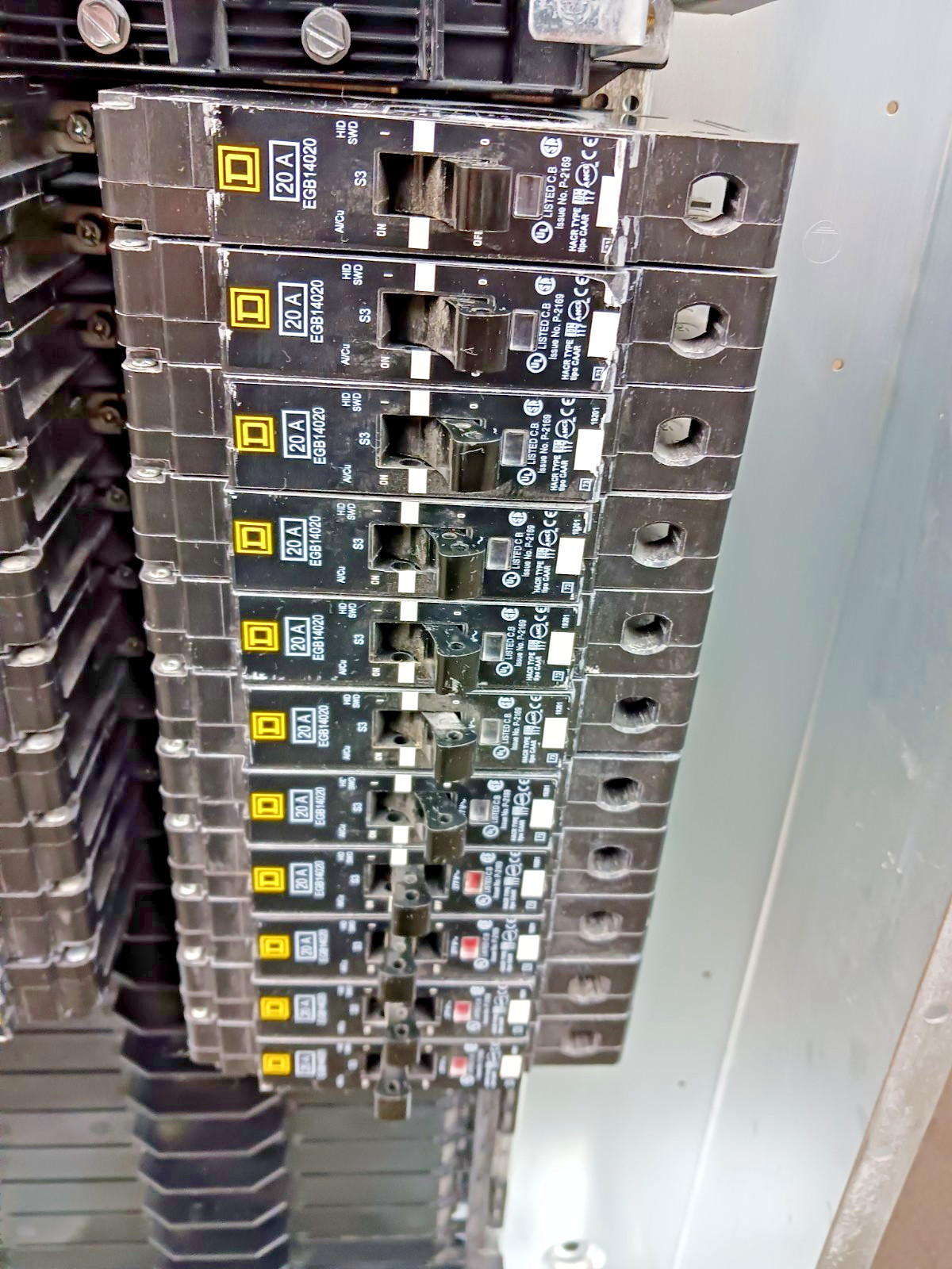 Square D 125 Amp Main Breaker Panelboard with 100 A Main NF442L1C 600Y 480 277 V