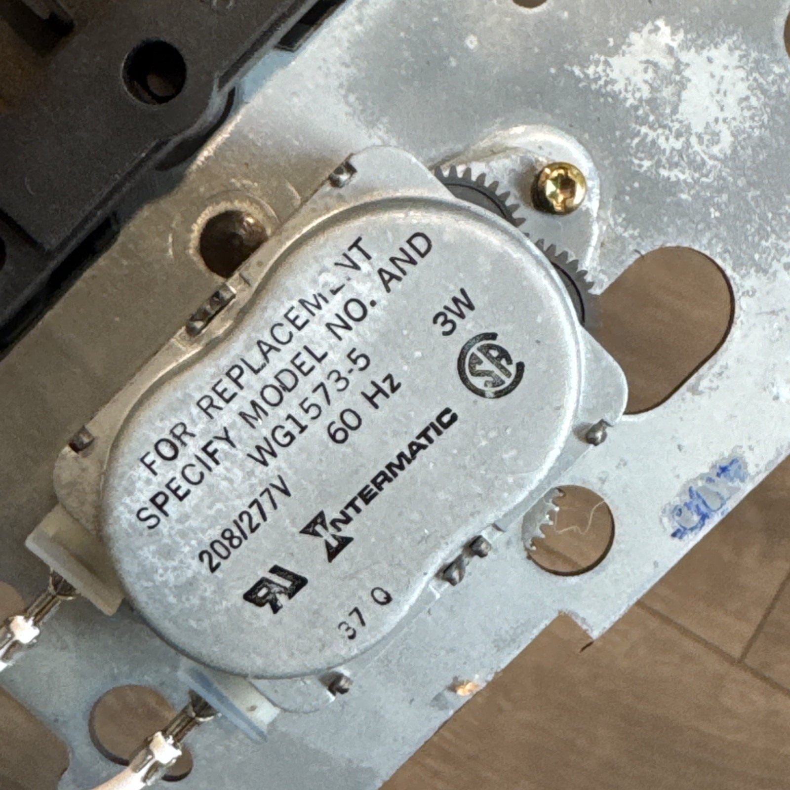 Intermatic Model E10694 Analog Mechanical Dial Timer Part with WG1573-5 motor
