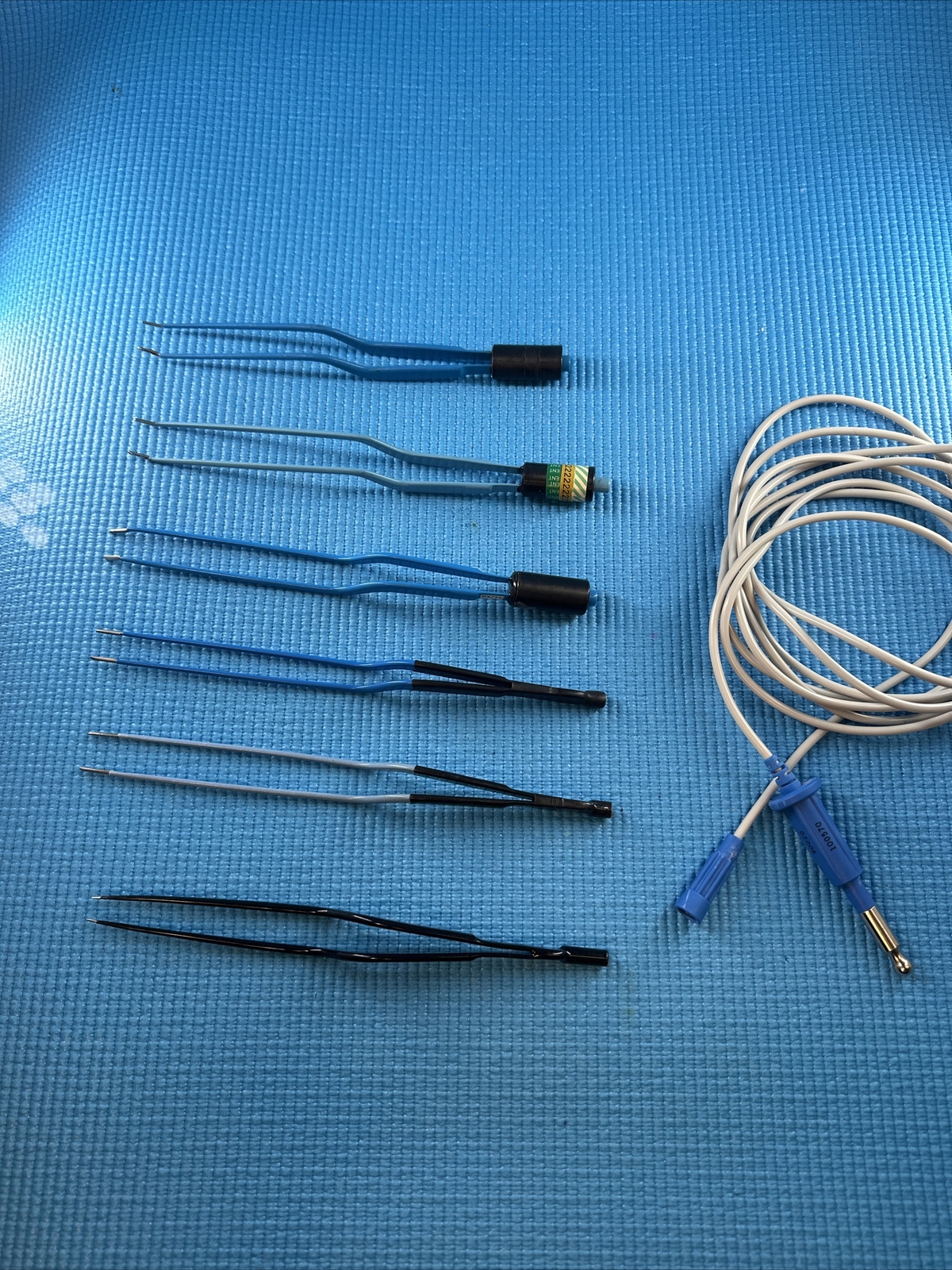 6 Bovie Bipolar Bayonet Forceps Straight, And Curved And 1 Cord