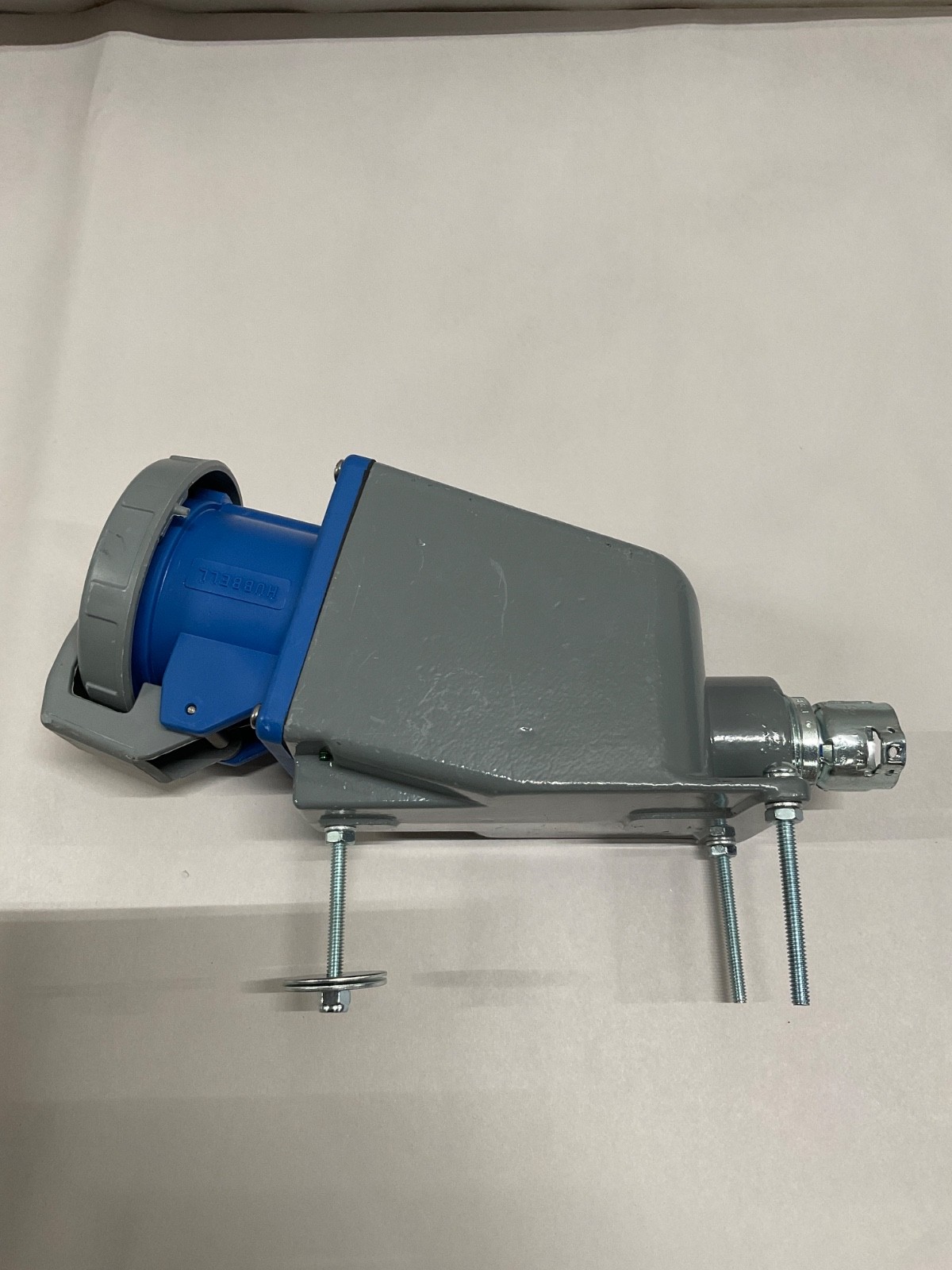 Hubbell 460R9W Female Receptacle w/ Box 60A 3PH 250VAC 4 Wire 5 HP