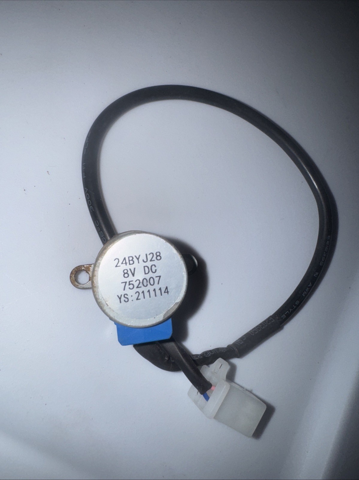 8v Dc Stepping Motor New Old Stock