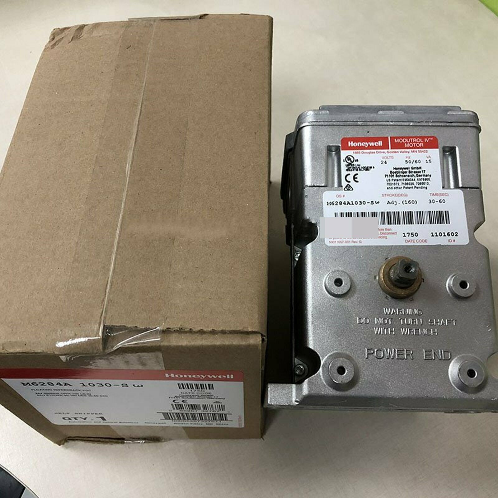 NEW IN BOX Honeywell Electric Actuator Driver M6284A1030-S one year warranty