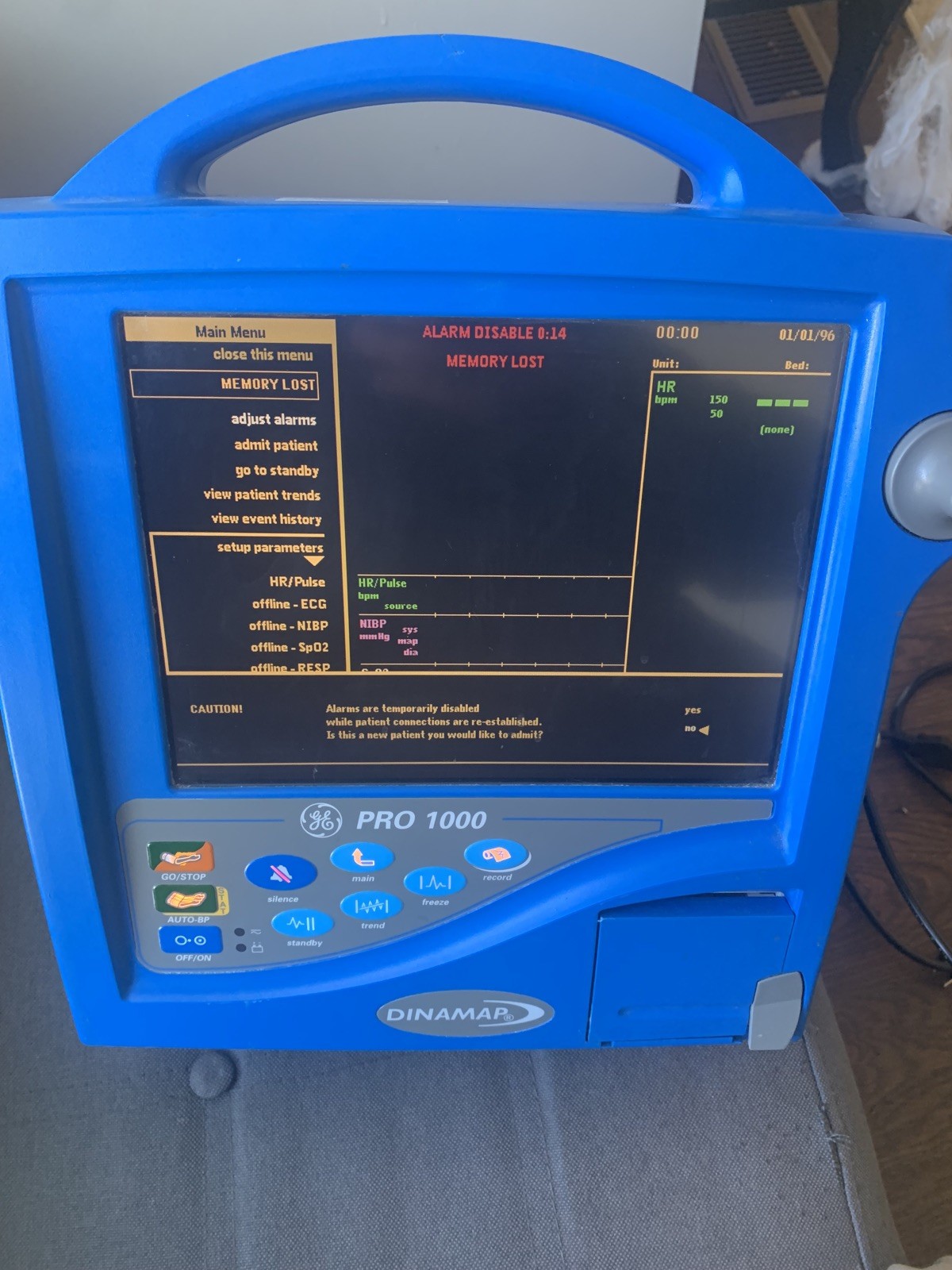 GE Dinamap Pro 1000 Monitor Nellcor Oximax SpO2 NIBP Printer unit only