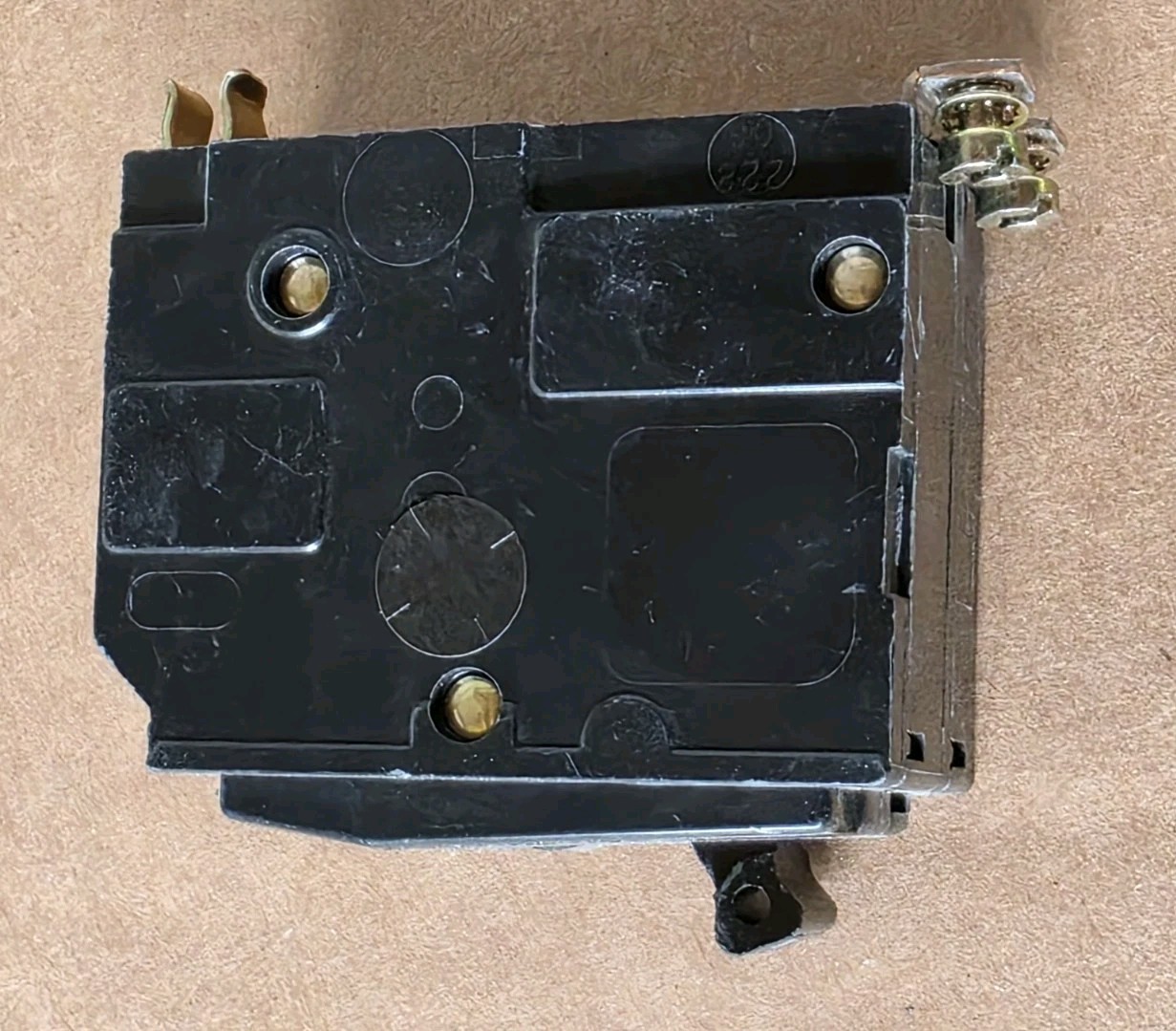 Square D QOB220 Bolt-On Circuit Breaker 2 pole 20 amp 120/240v 10kA USED