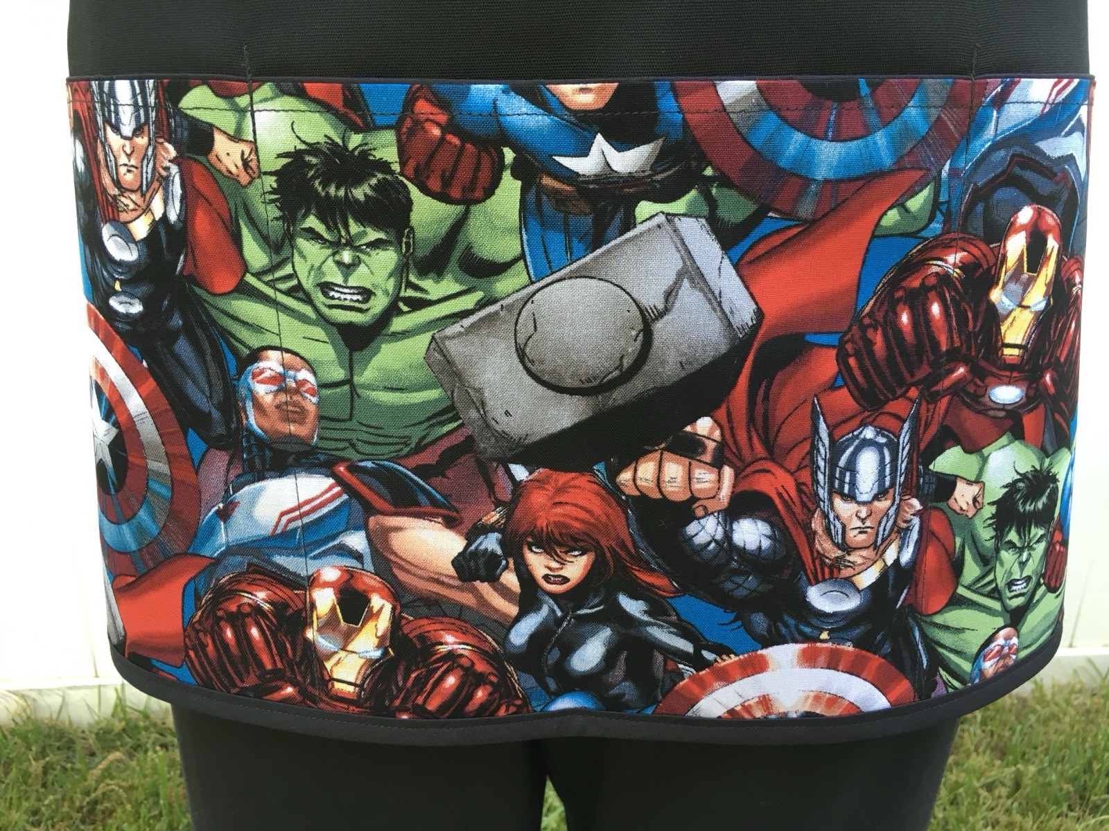 Black Waitress Apron Marvel,Super Heroes 3 Pockets Server Restaurant avengers