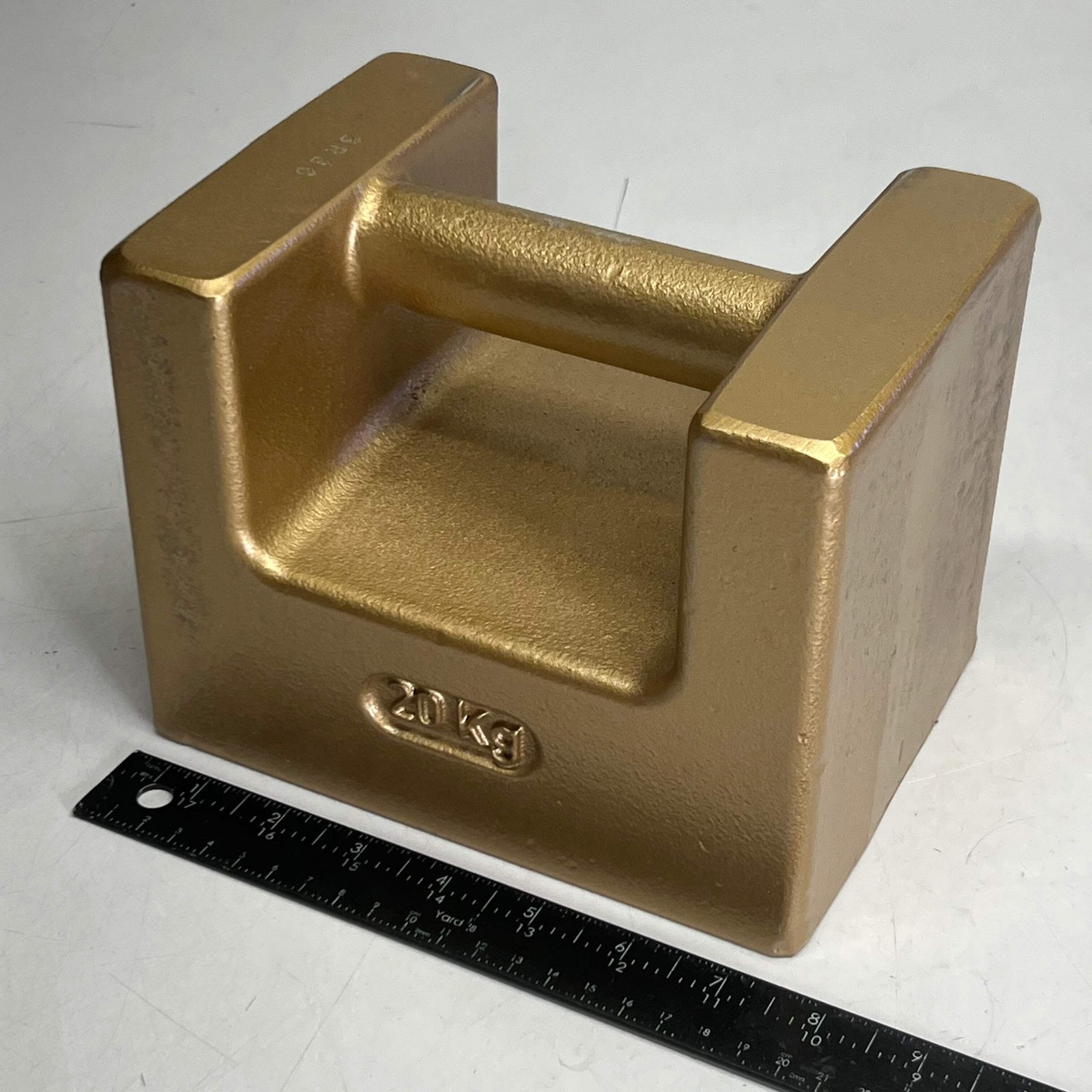 RICE LAKE Calibration Weight 20 Kg. Painted Density 7.2 Golden 12771