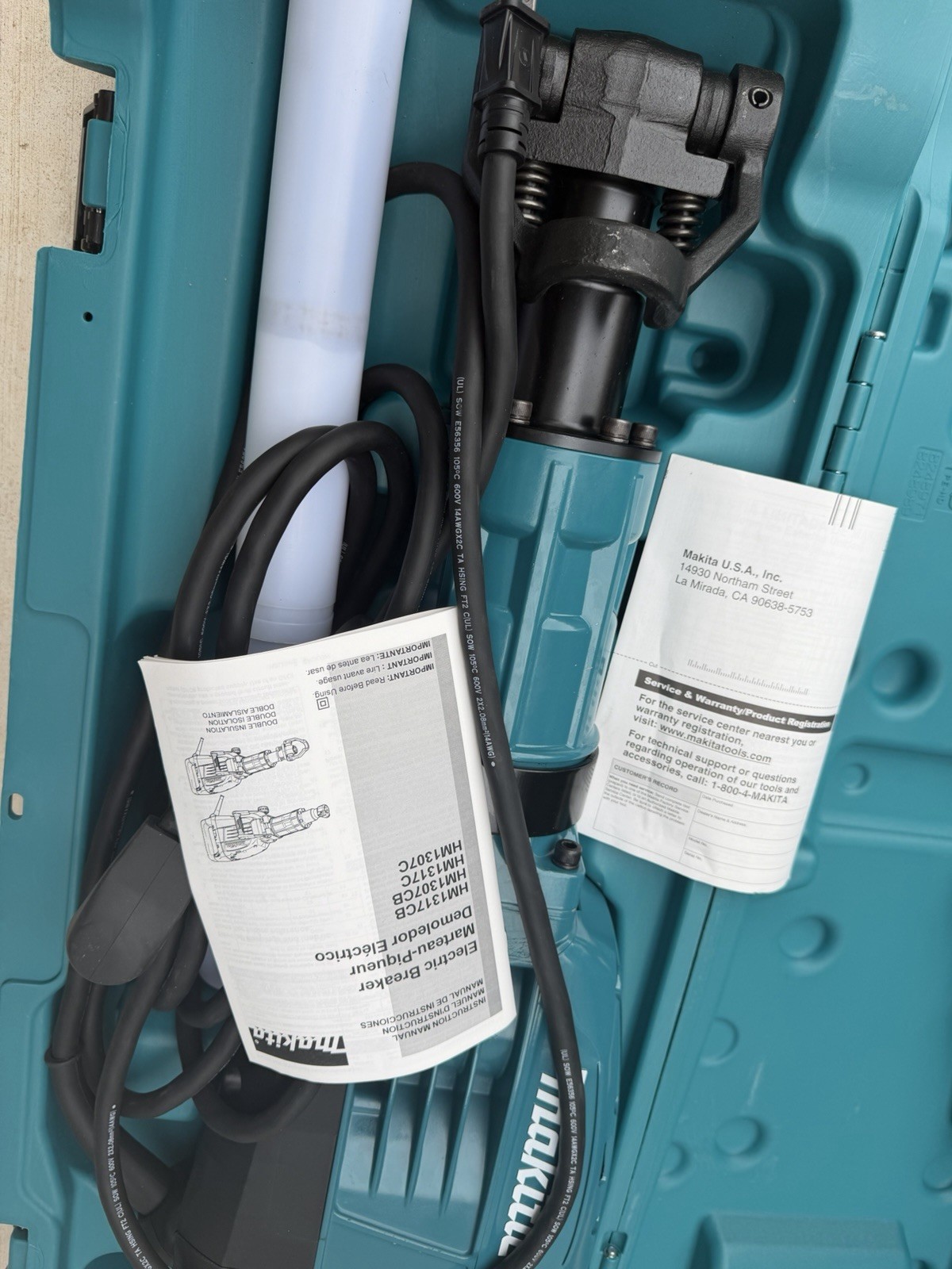Makita 14amp 1-1/8” Hex Corded Variable Speed Demolition Hammer HM1307CB
