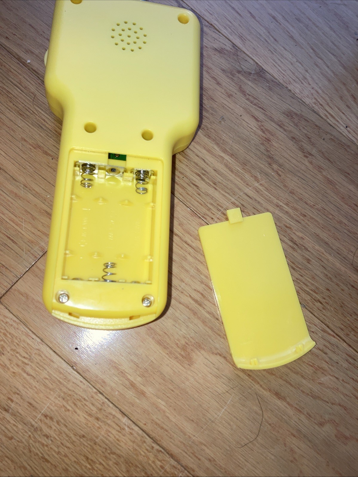 Yeezou Combustible Gas Detector, Sound & Light Alarm, Y201