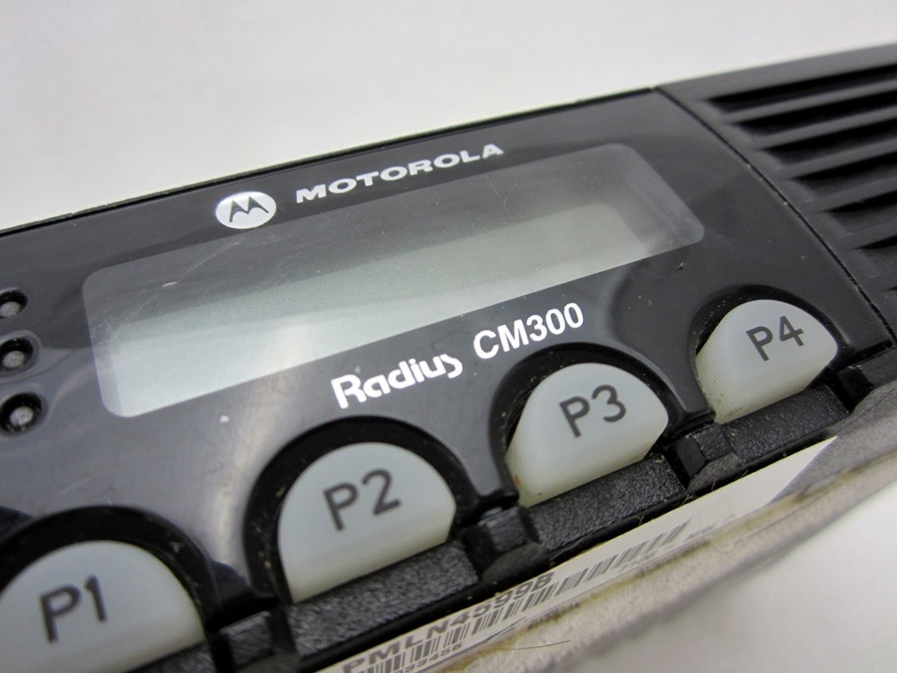 Motorola Radius CM300 Mobile 2-Way Radio with Microphone AAM50KQF9AA1AN