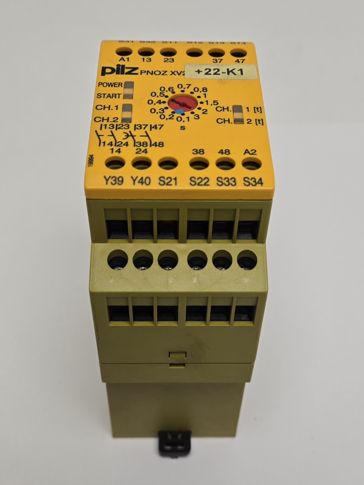 PILZ PNOZXV23/24VDC2n/o2n/ot SAFETY RELAY.