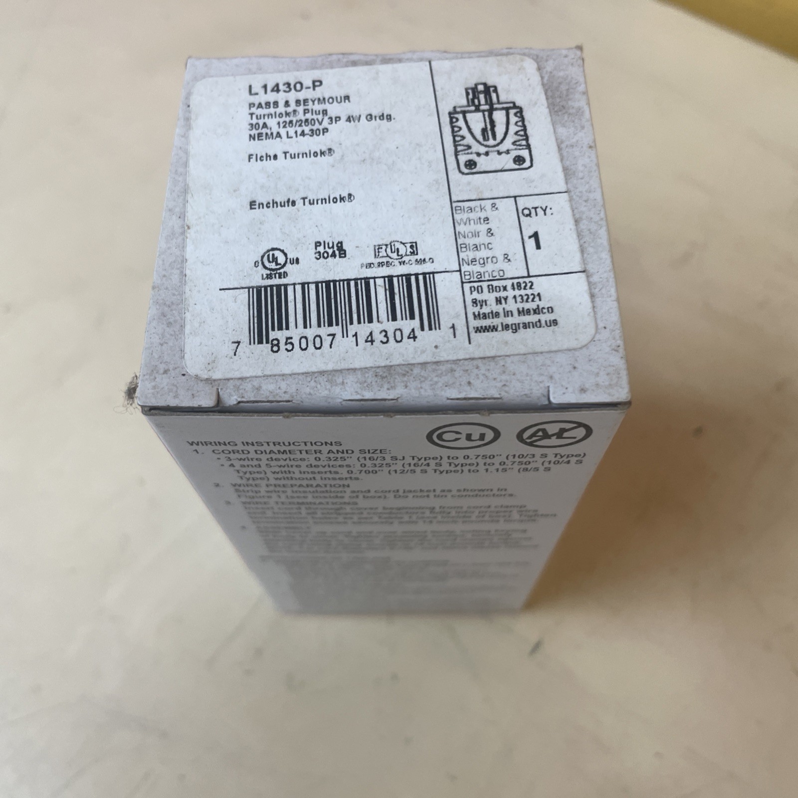 Pass and Seymour Legrand L1430-P Turnlok Plug 30A 125/250V 3P 4W Grdg