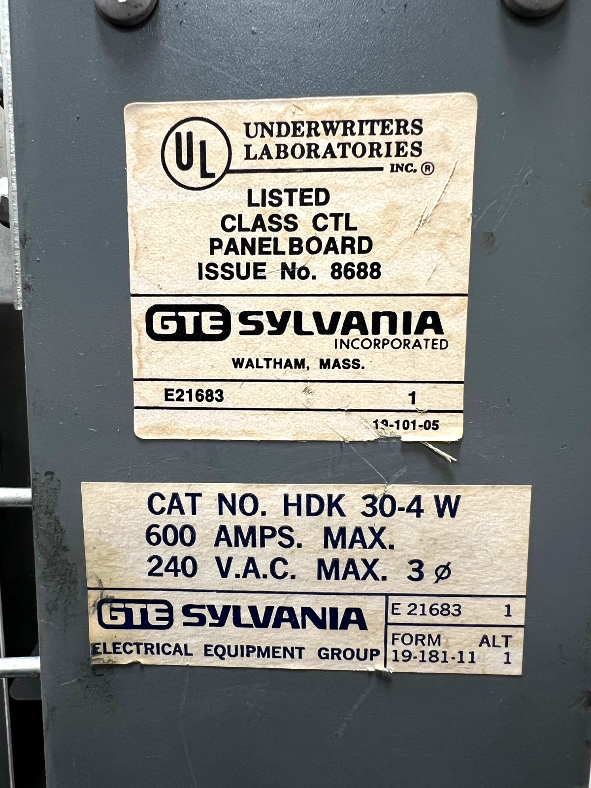 GTE SYLVANIA #HDK 30-4 W 600 AMP 3 PHASE METER MAIN SERVICE DISTRIBUTION PANEL