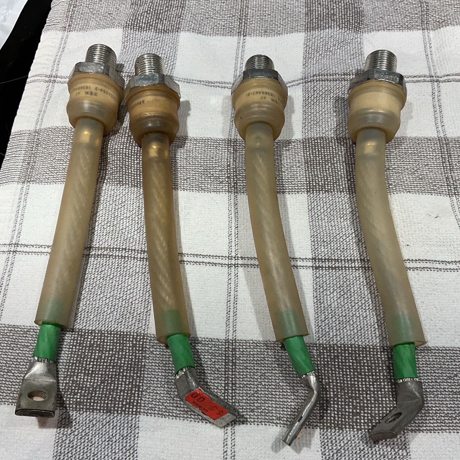 International Rectifier A7 8364554-3 8368467-3 4 Pieces